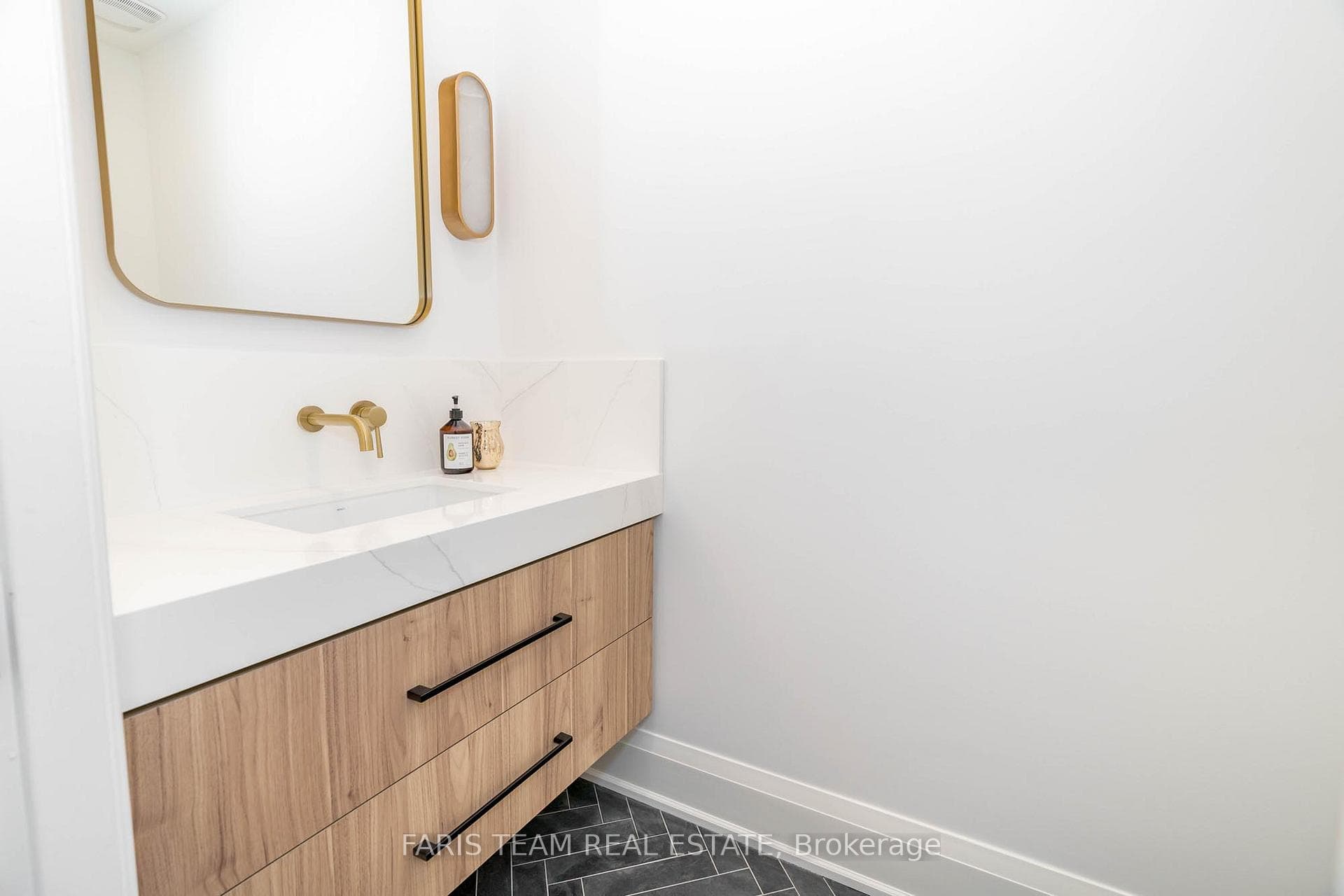 136 Park Drive photo 12