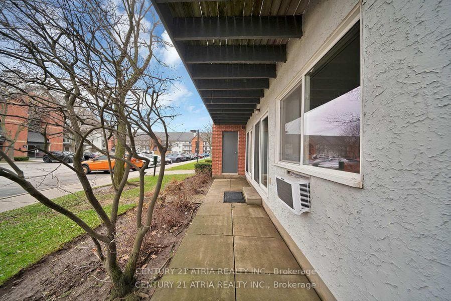 1450 Glen Abbey Gate Unit 212 photo 33