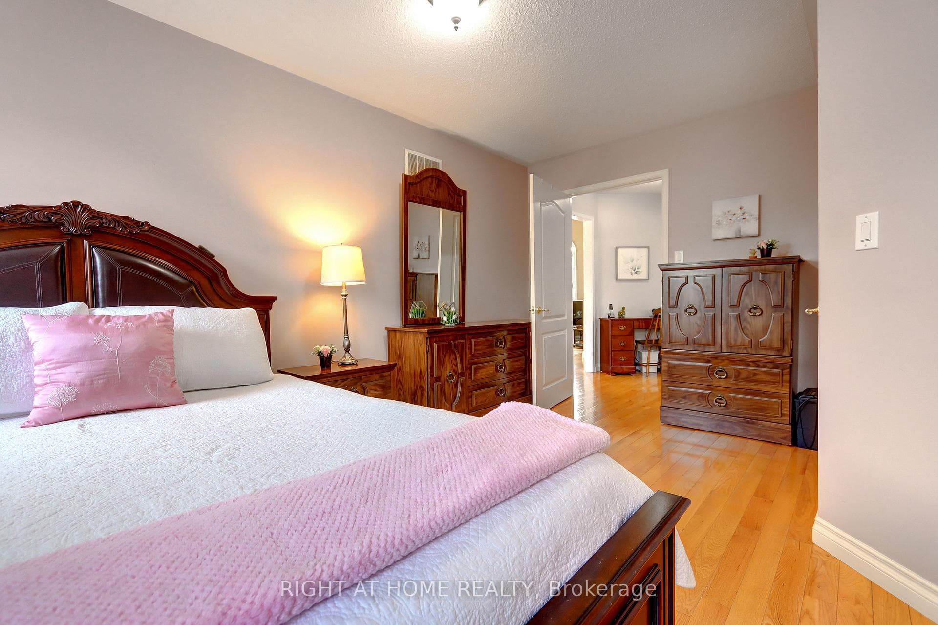 24 Huffmann Drive photo 18