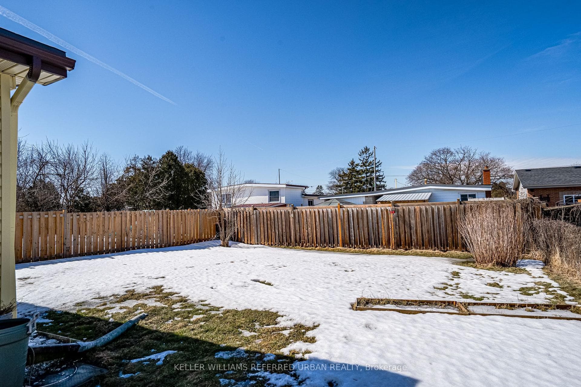 60 Fielding Crescent photo 38