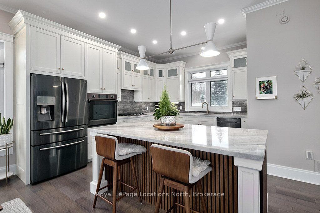 107 Hoggard Court photo 7
