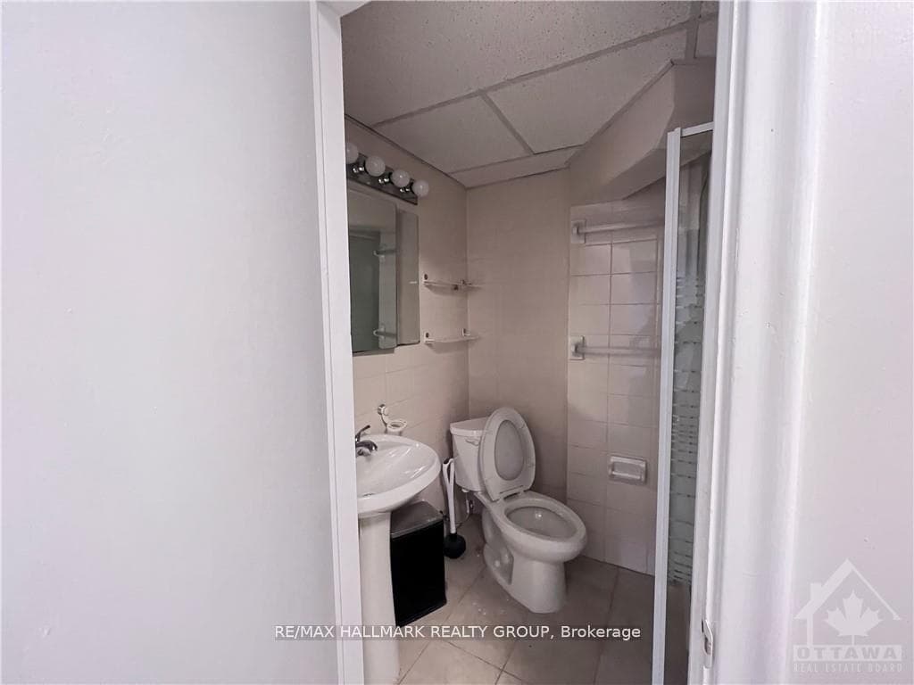 38 Capilano Drive photo 19