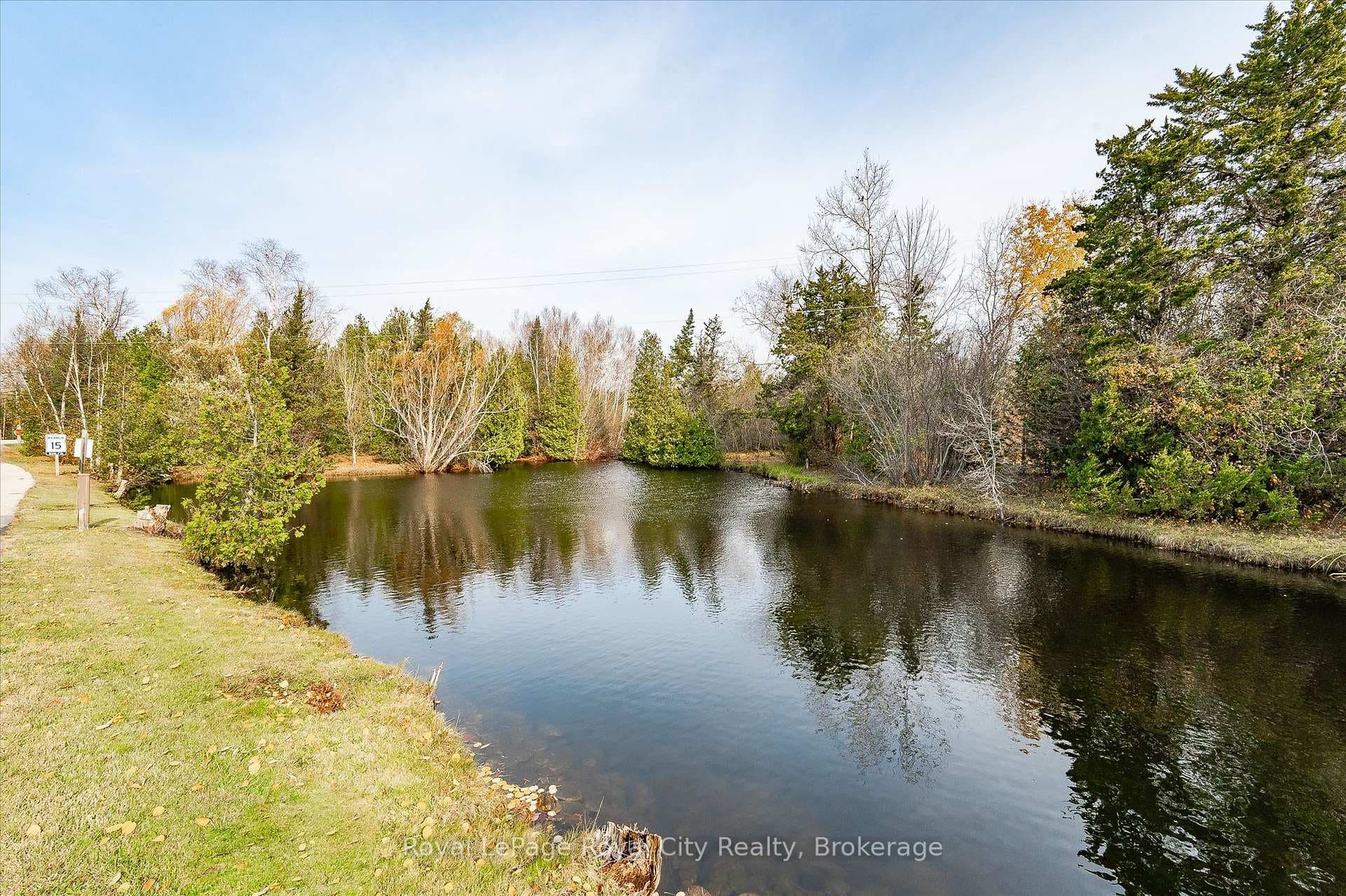 10 Spruce Avenue photo 35
