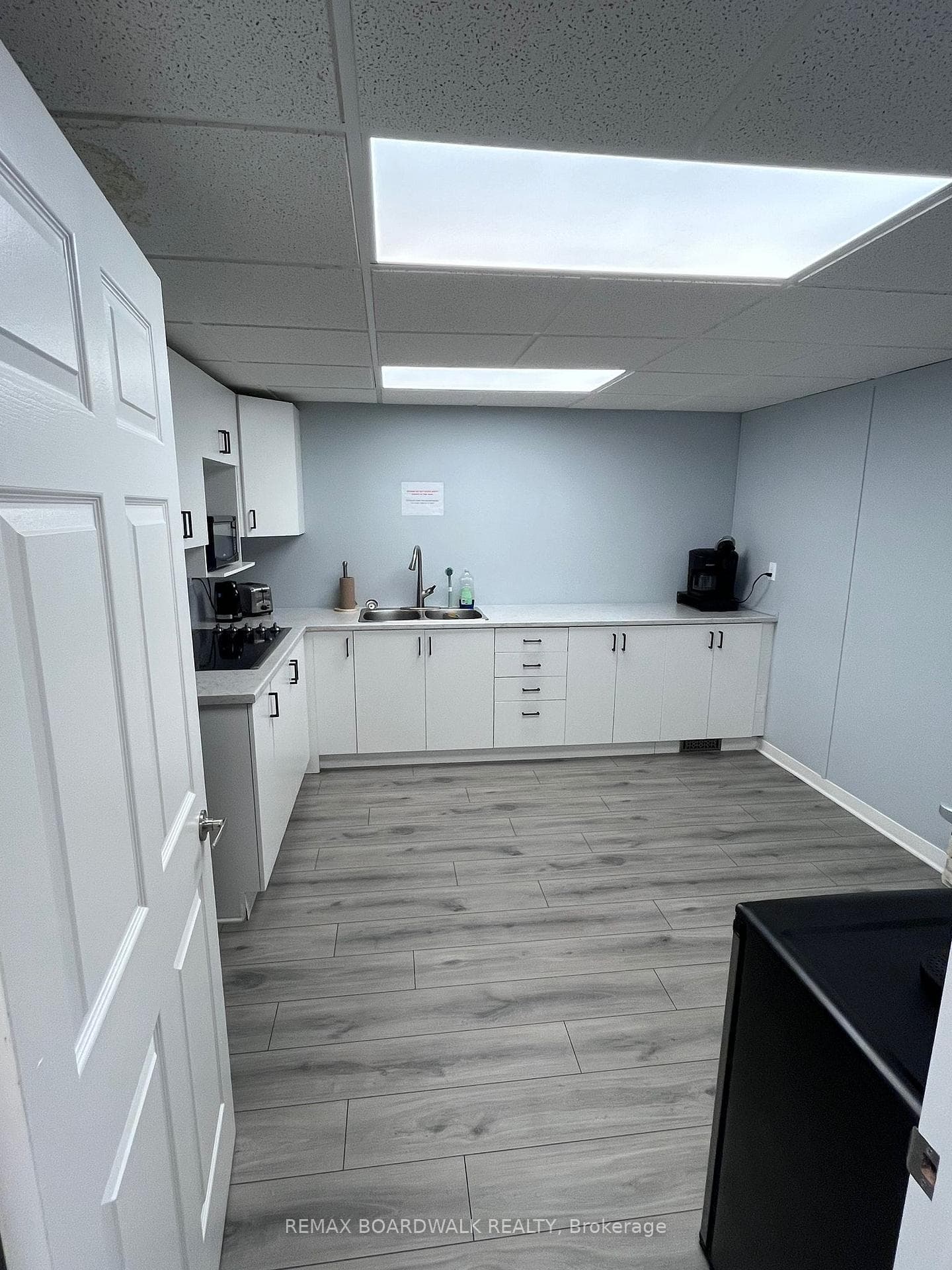 174 COLONNADE Road Unit 30 photo 11