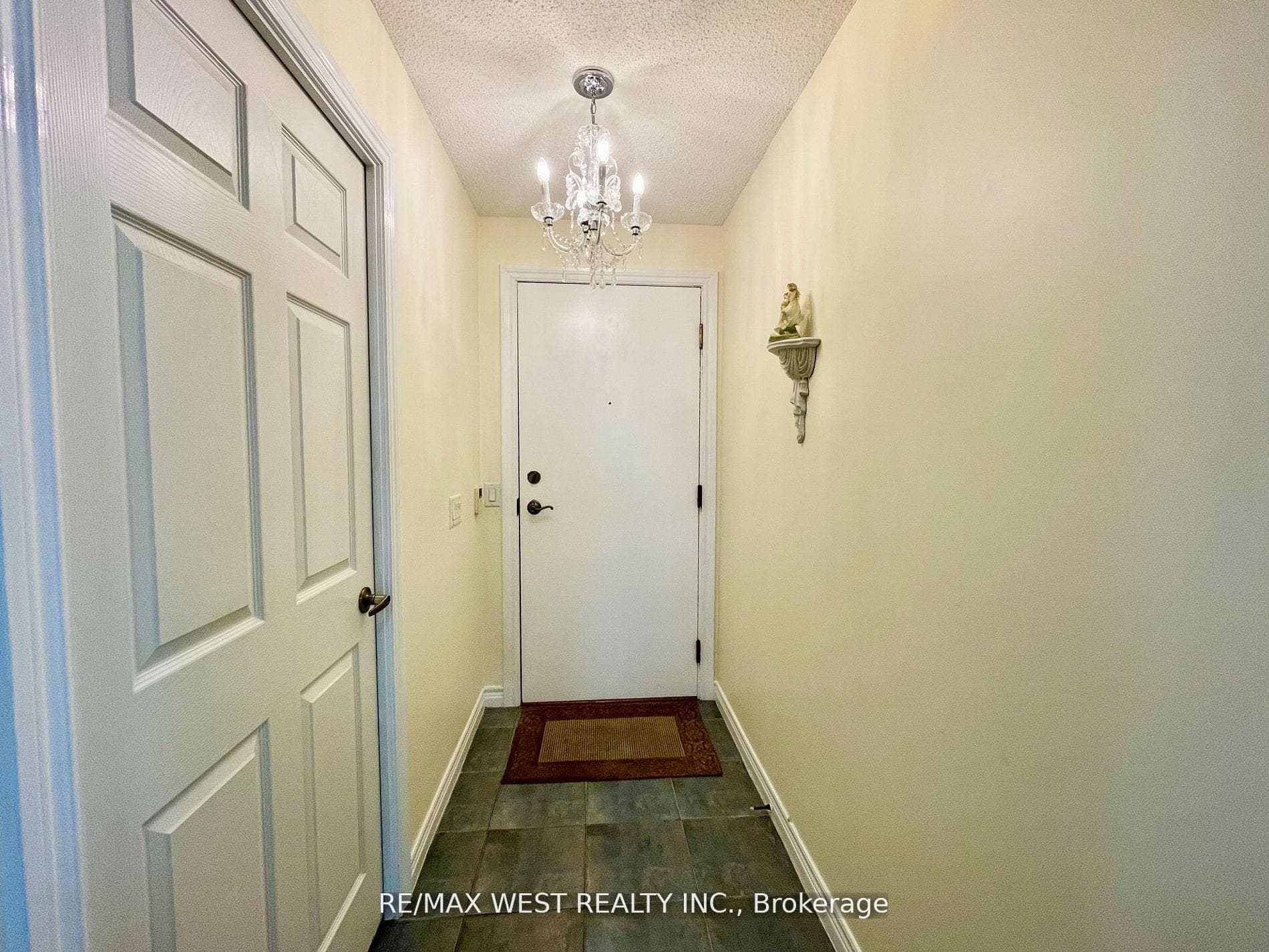 710 Humberwood Boulevard Unit 806 photo 4