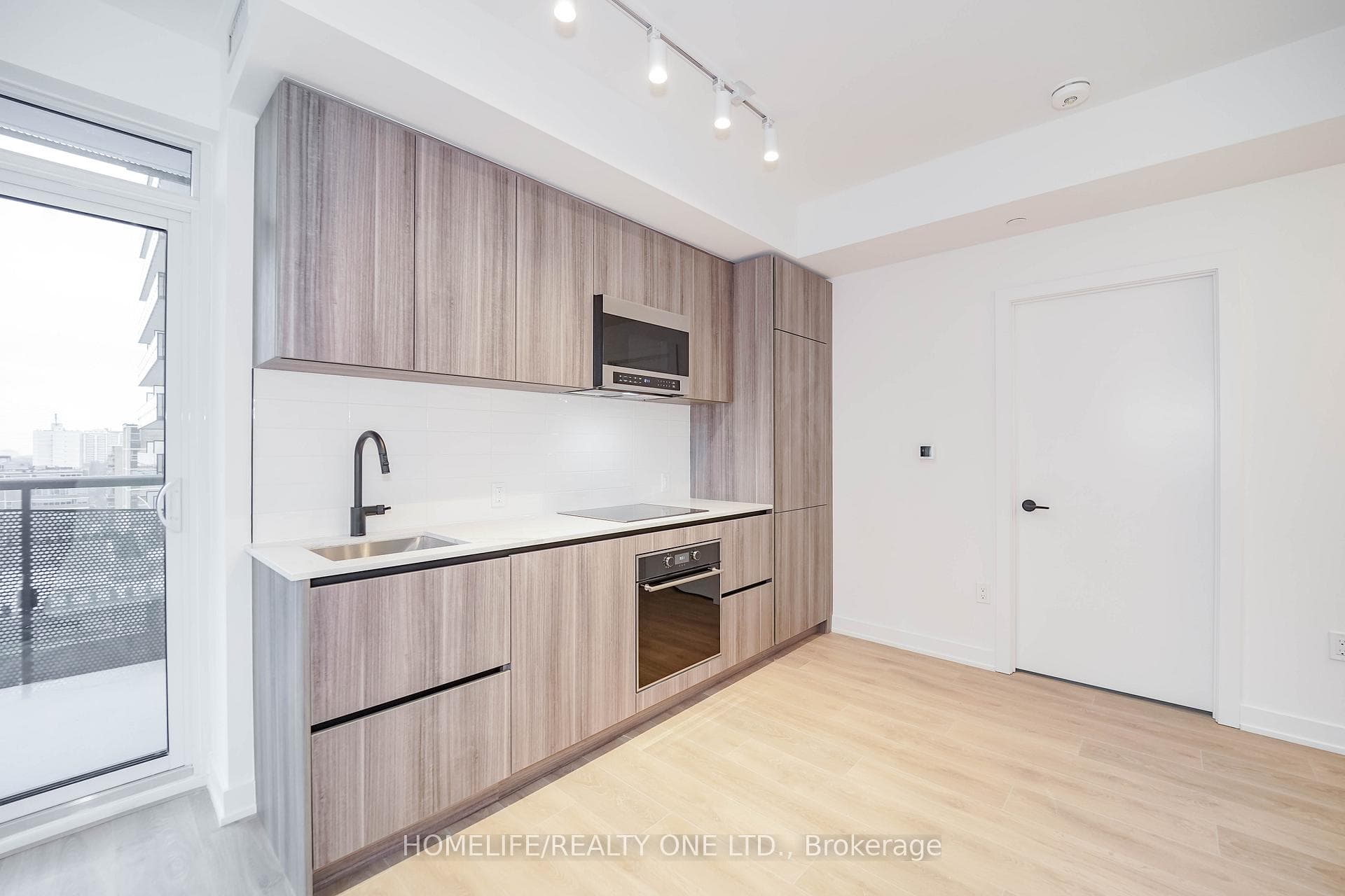 117 Broadway Avenue Unit 1111 photo 17