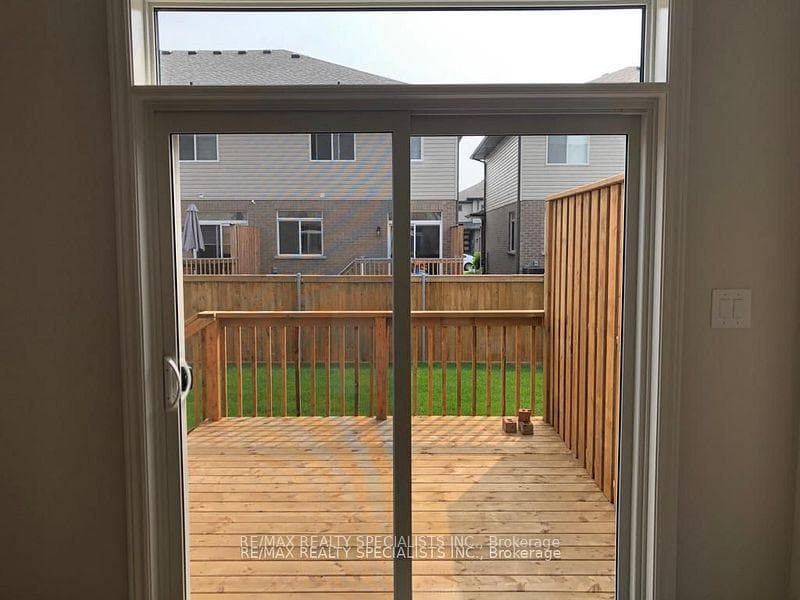 16 Miramichi Street photo 5