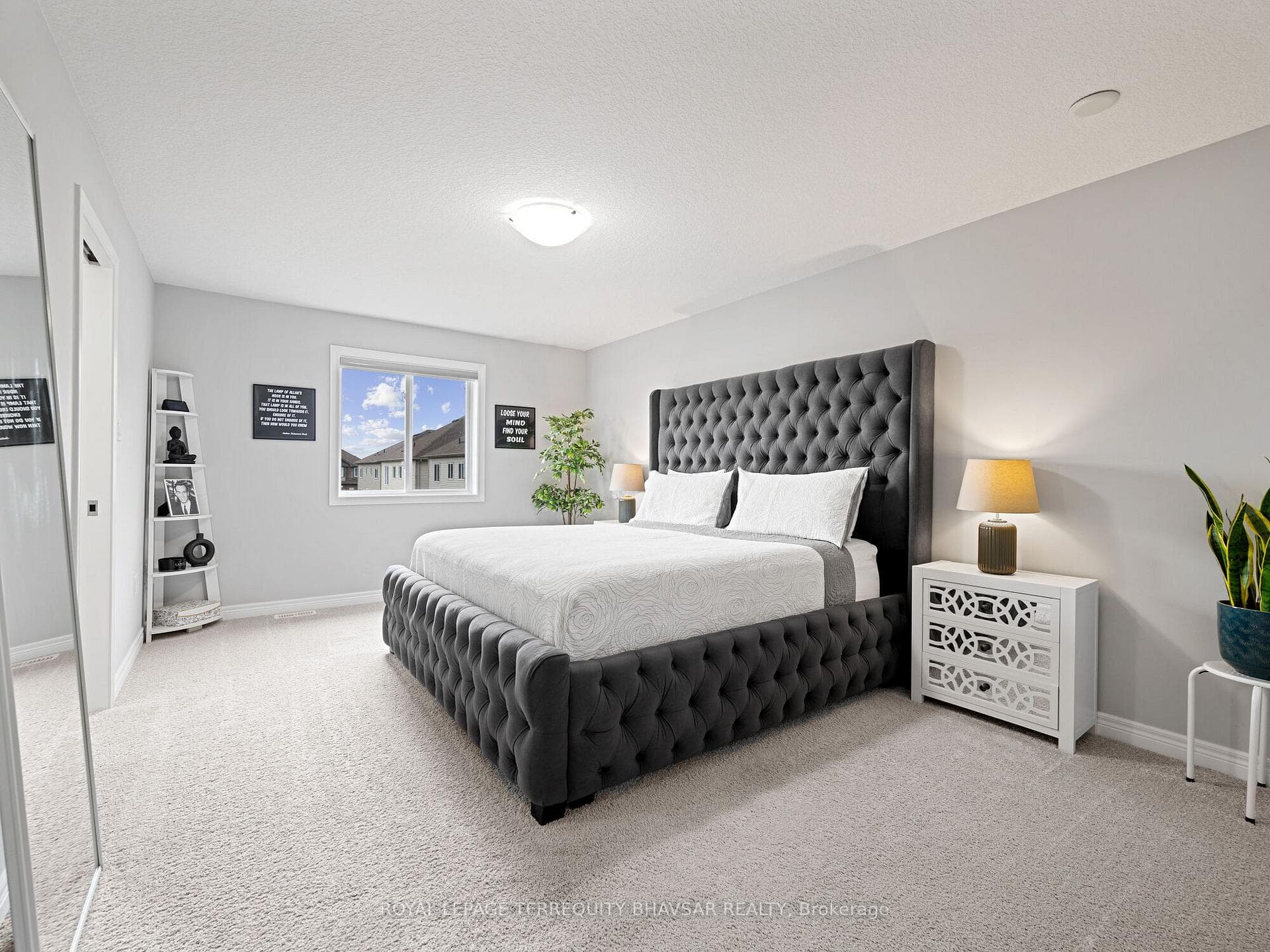 63 John Brabson Crescent photo 21