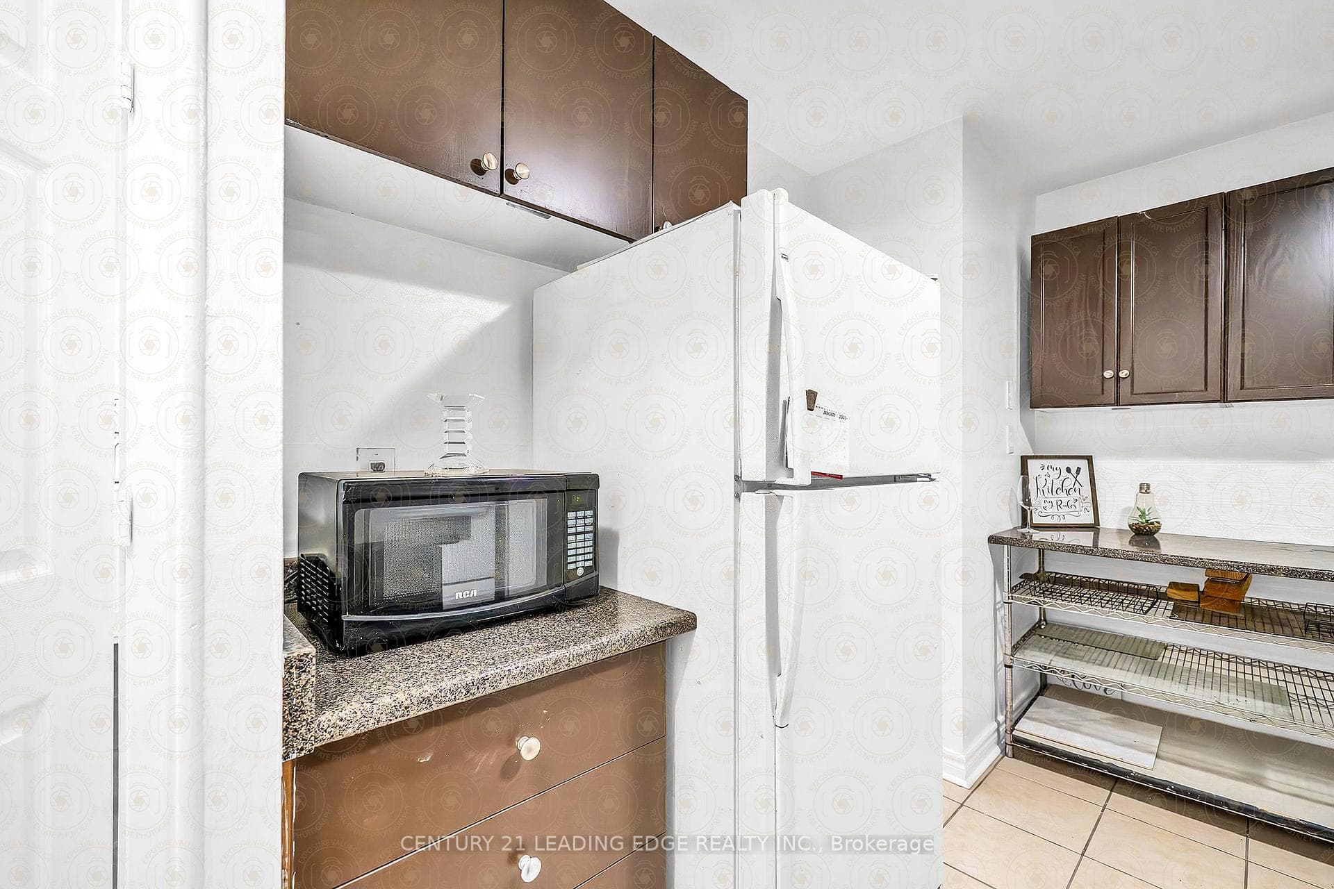 1690 Victoria Park Avenue Unit 102 photo 12