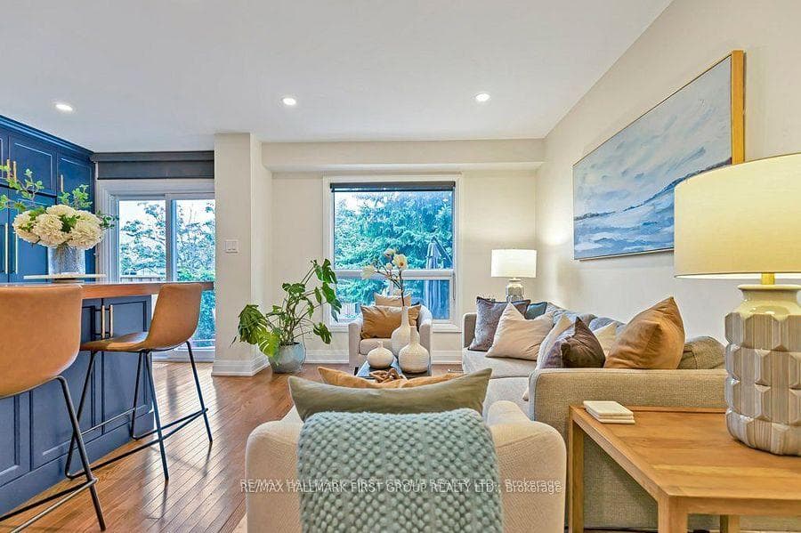10 Bassett Boulevard Unit 196 photo 10