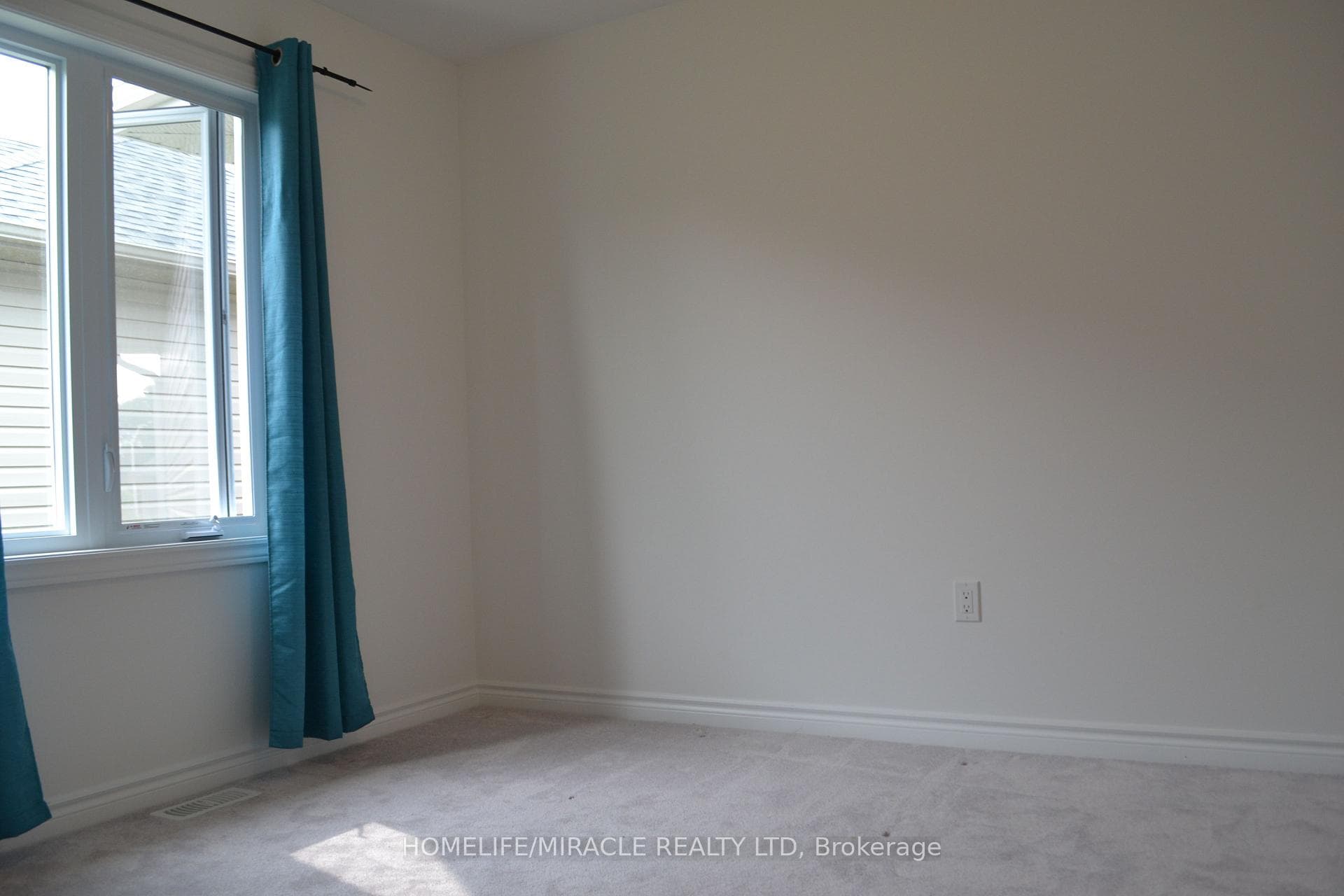 92 Delong Drive photo 16