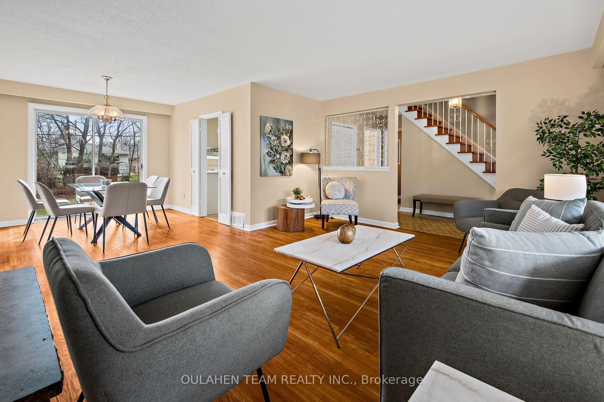 54 Tollerton Avenue photo 6