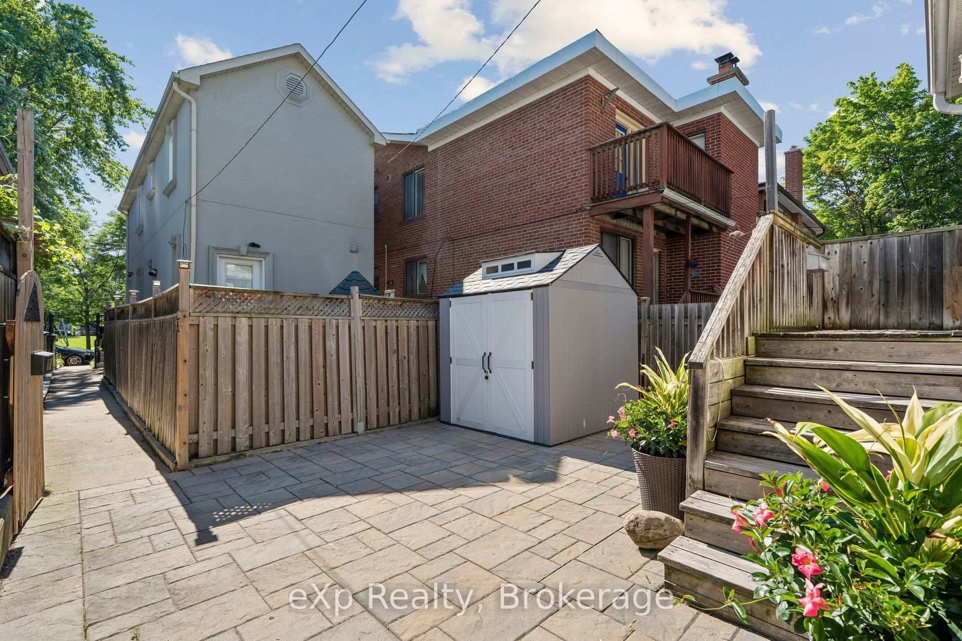 313 Bartlett Avenue photo 3