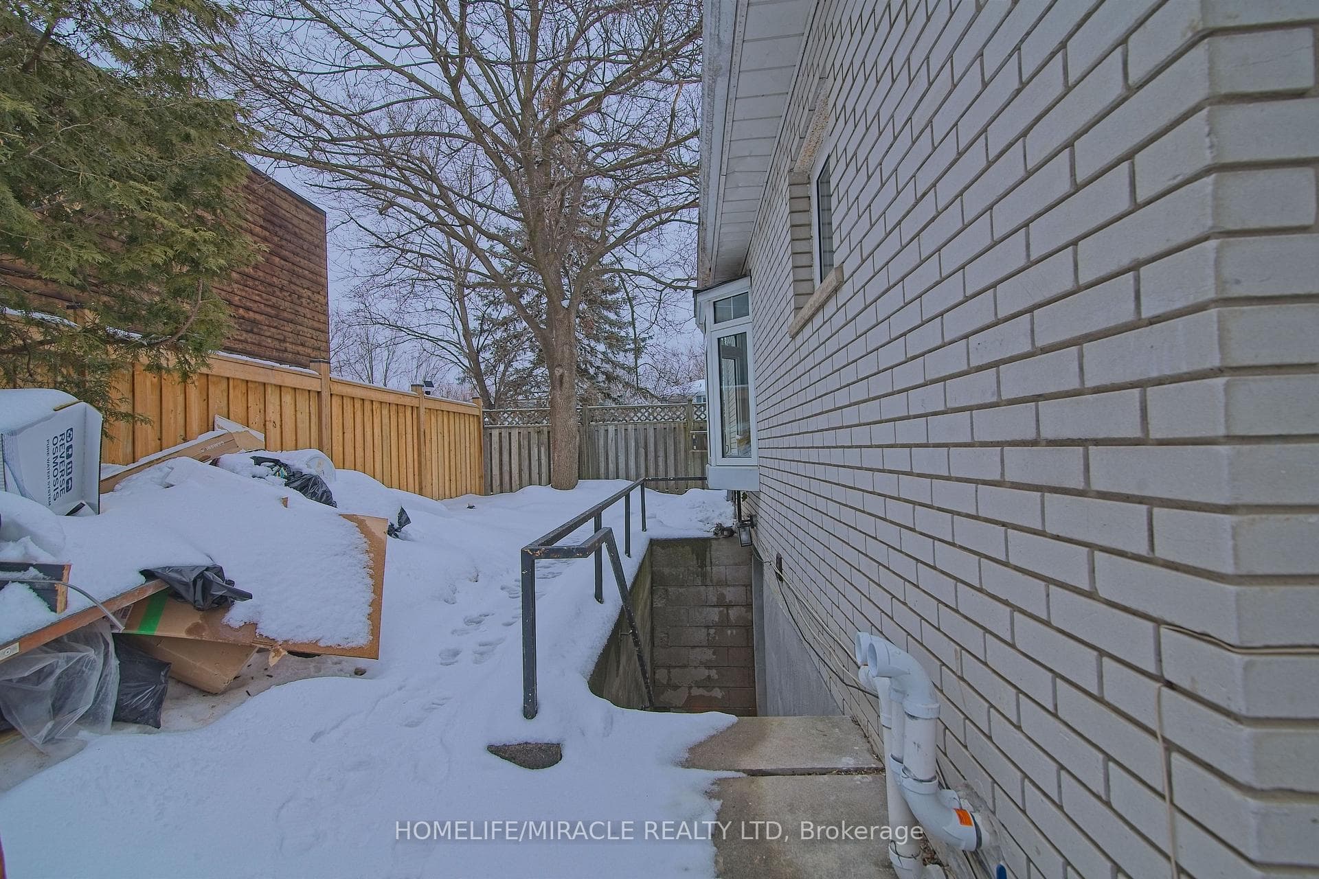 30 Malvern Court photo 23