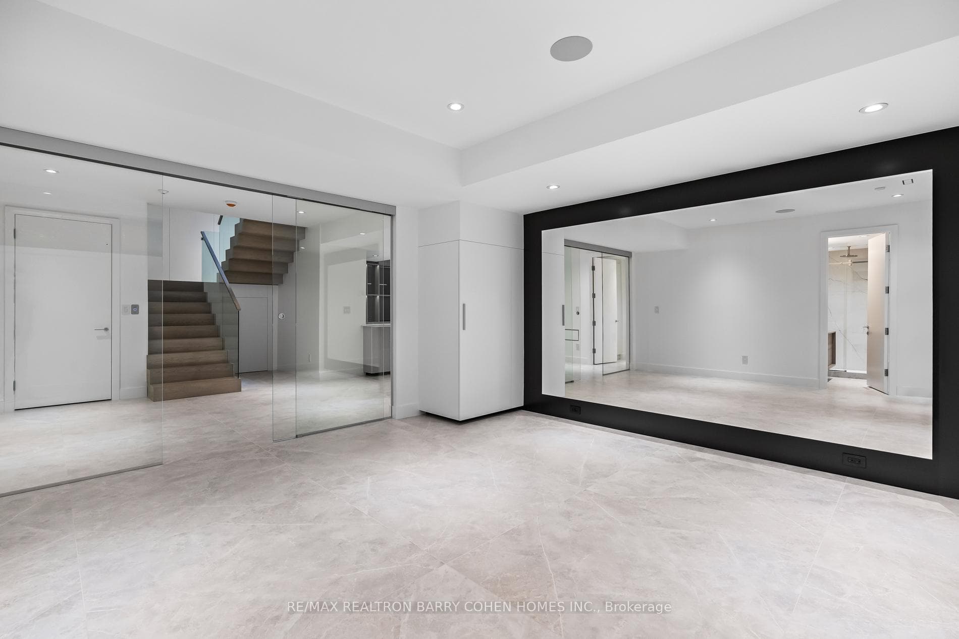 90 Esgore Drive photo 31