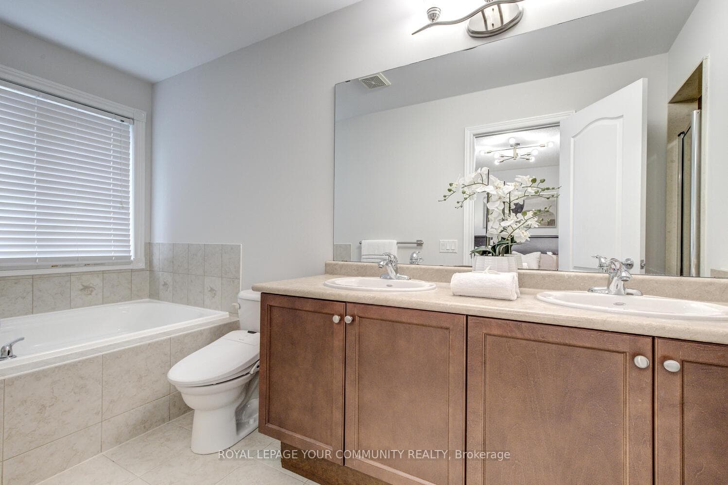 424 Lady Nadia Drive photo 28