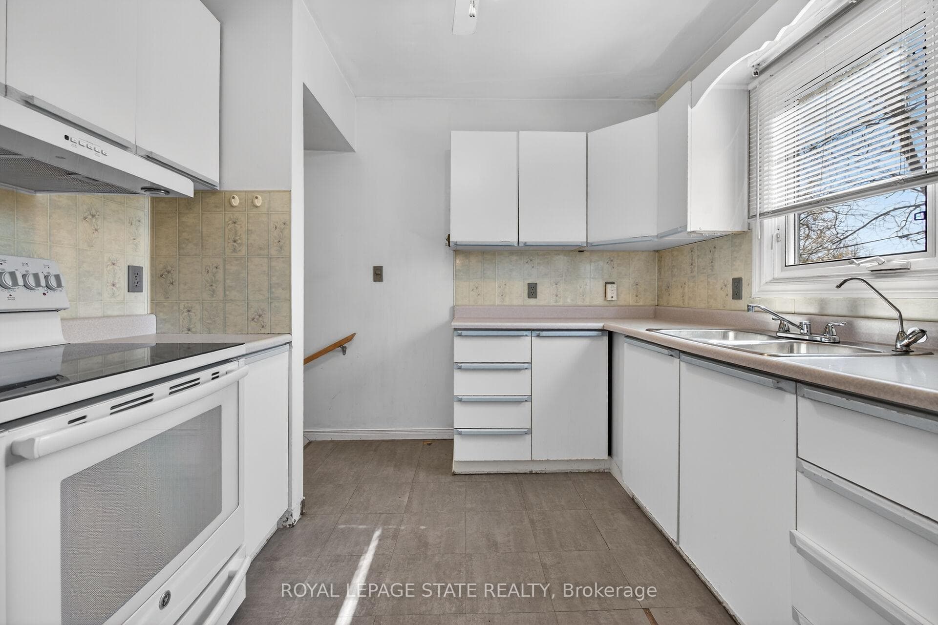 227 West 19th Street photo 6