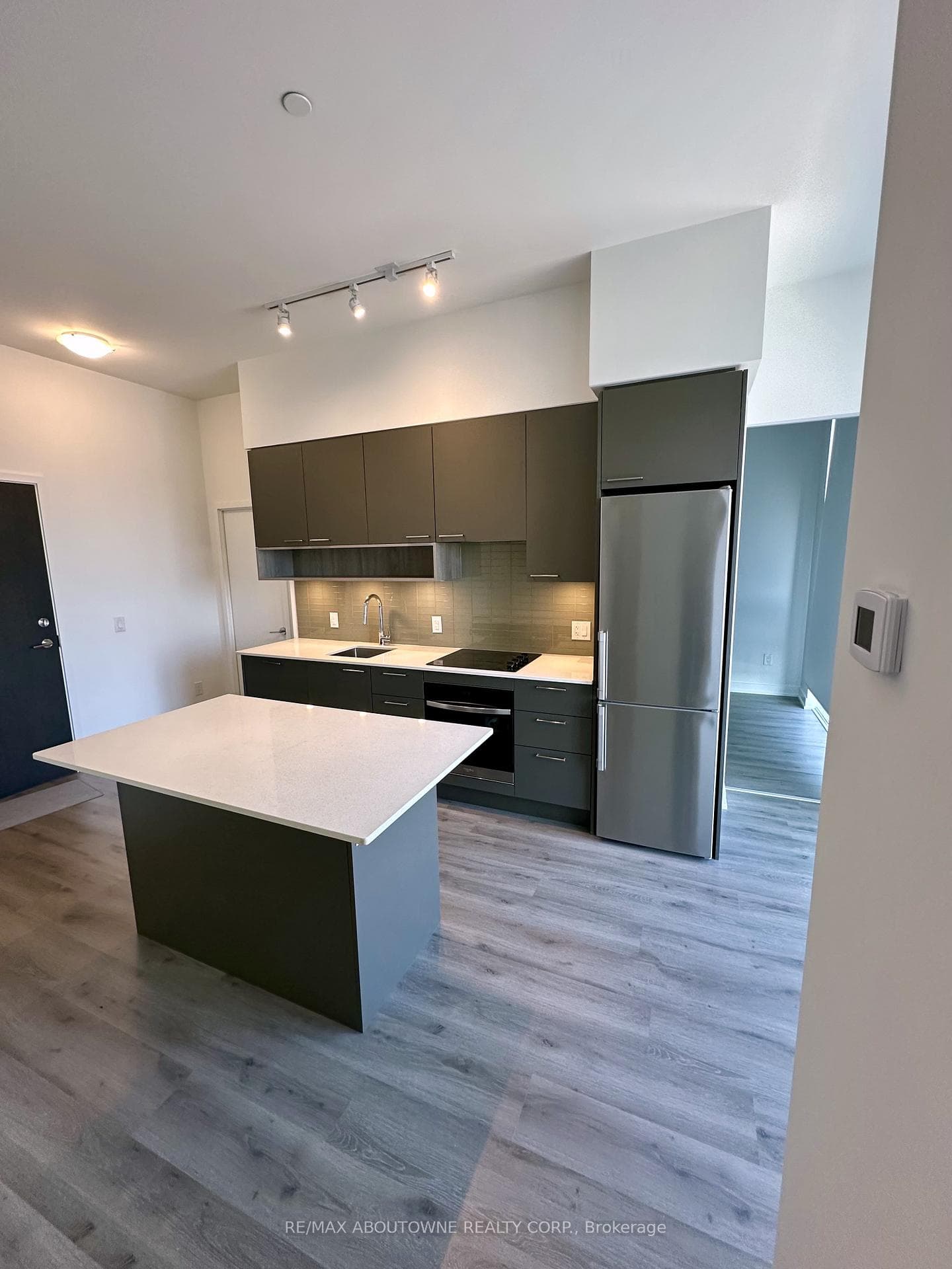 3005 Pine Glen Road Unit 807 photo 4