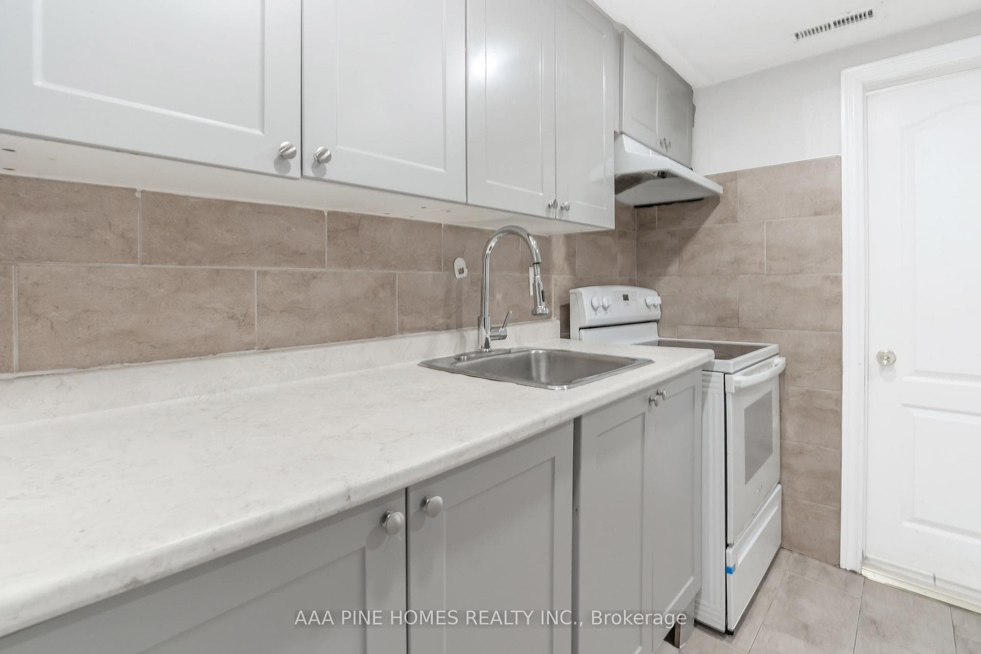 59 Burkwood Crescent photo 33