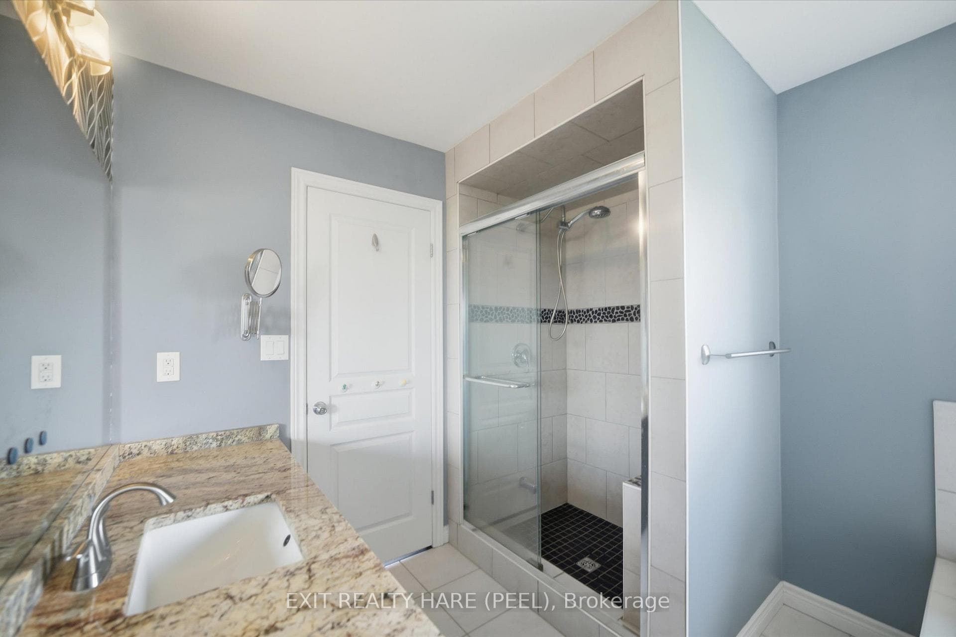 174 Irwin Avenue photo 29