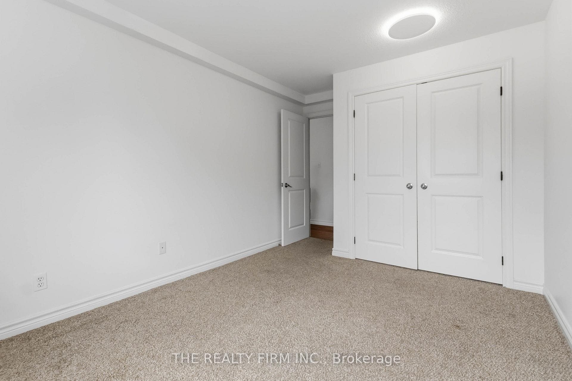 733 Deveron Crescent Unit 210 photo 30