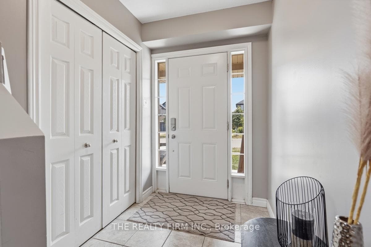 1830 Couldridge Way photo 3