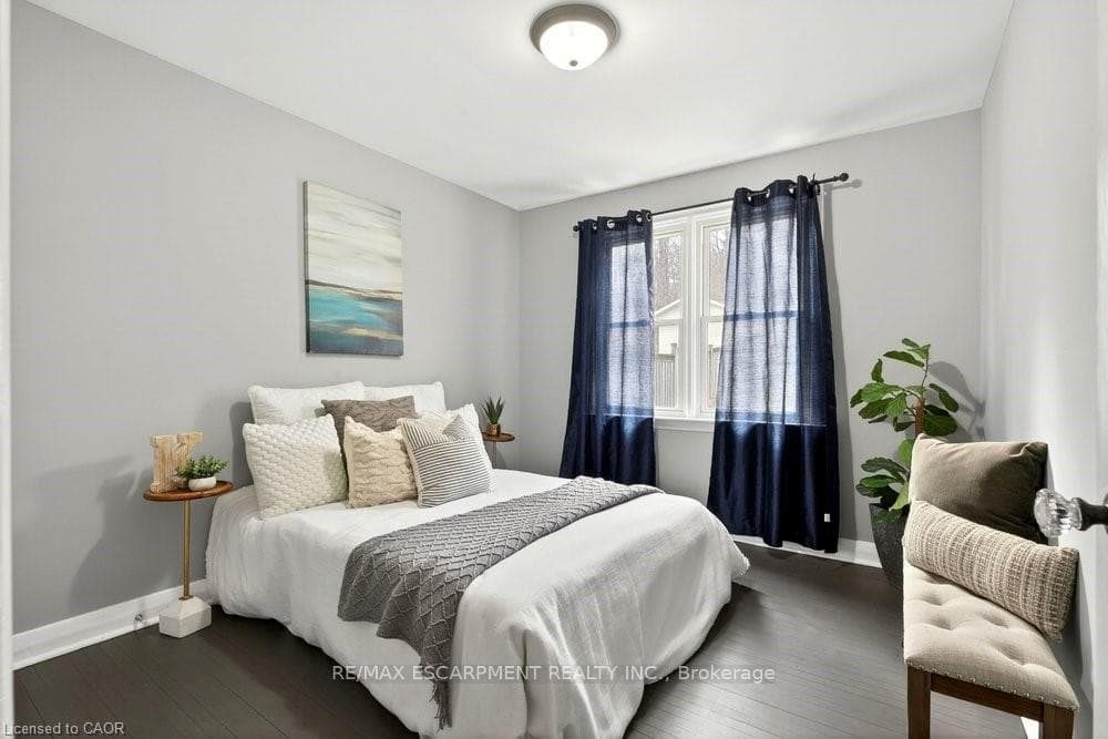 76 MARGARET Avenue photo 14