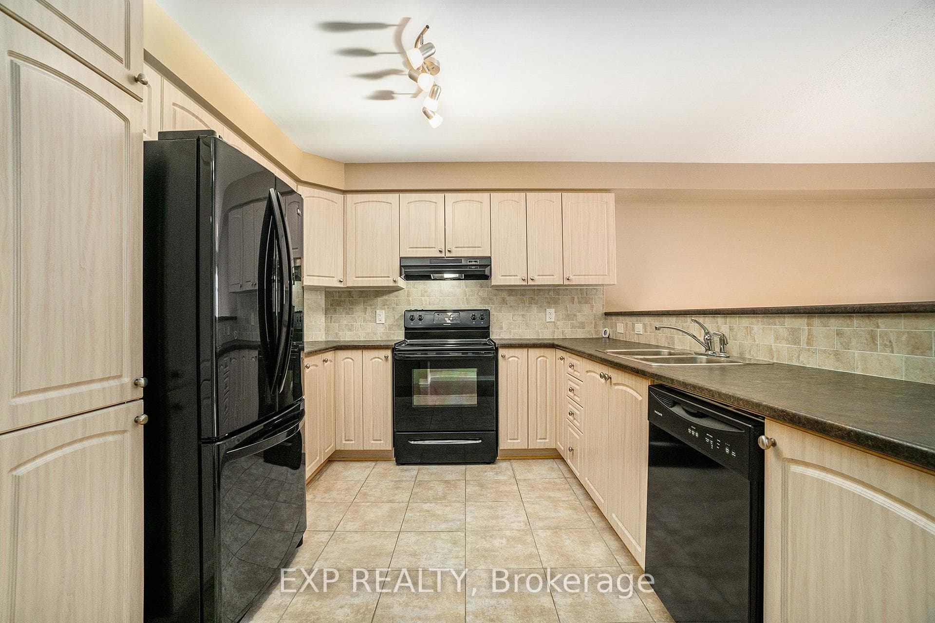 378 Citiplace Drive photo 12
