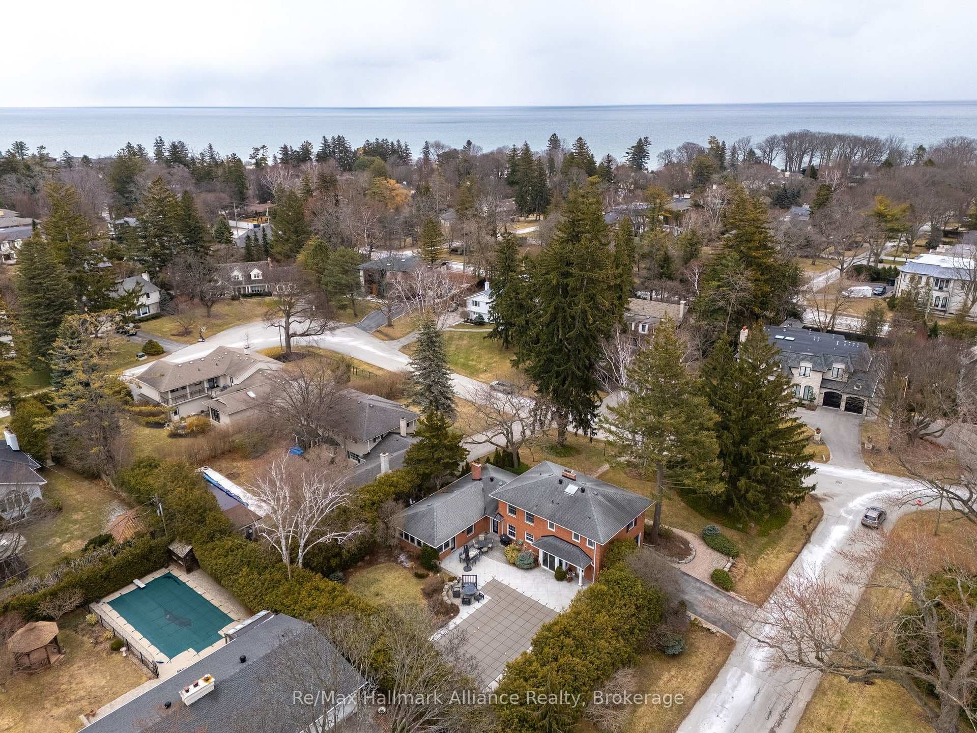 1335 Cambridge Drive photo 48