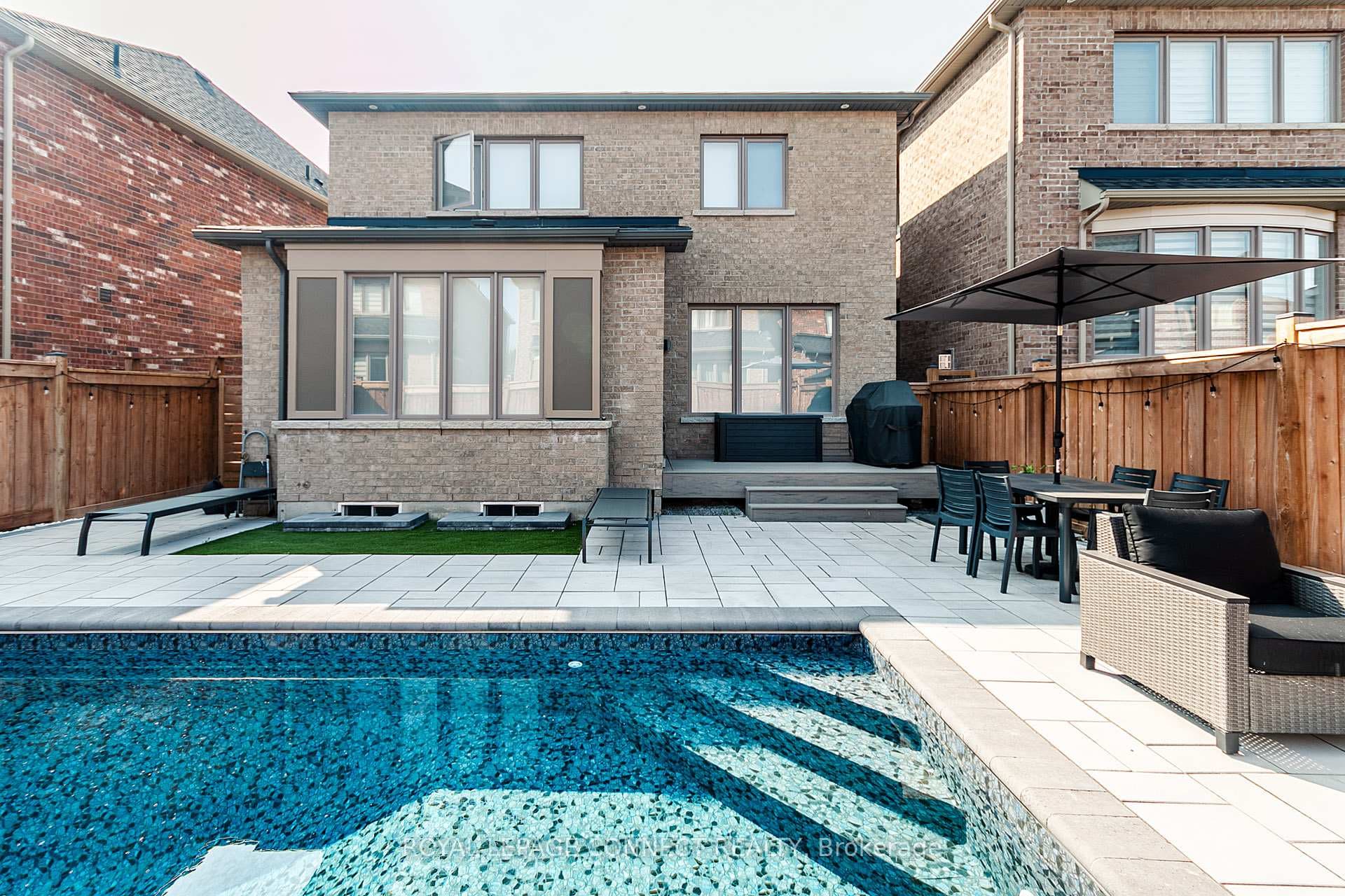 6 Brabin Circle photo 25