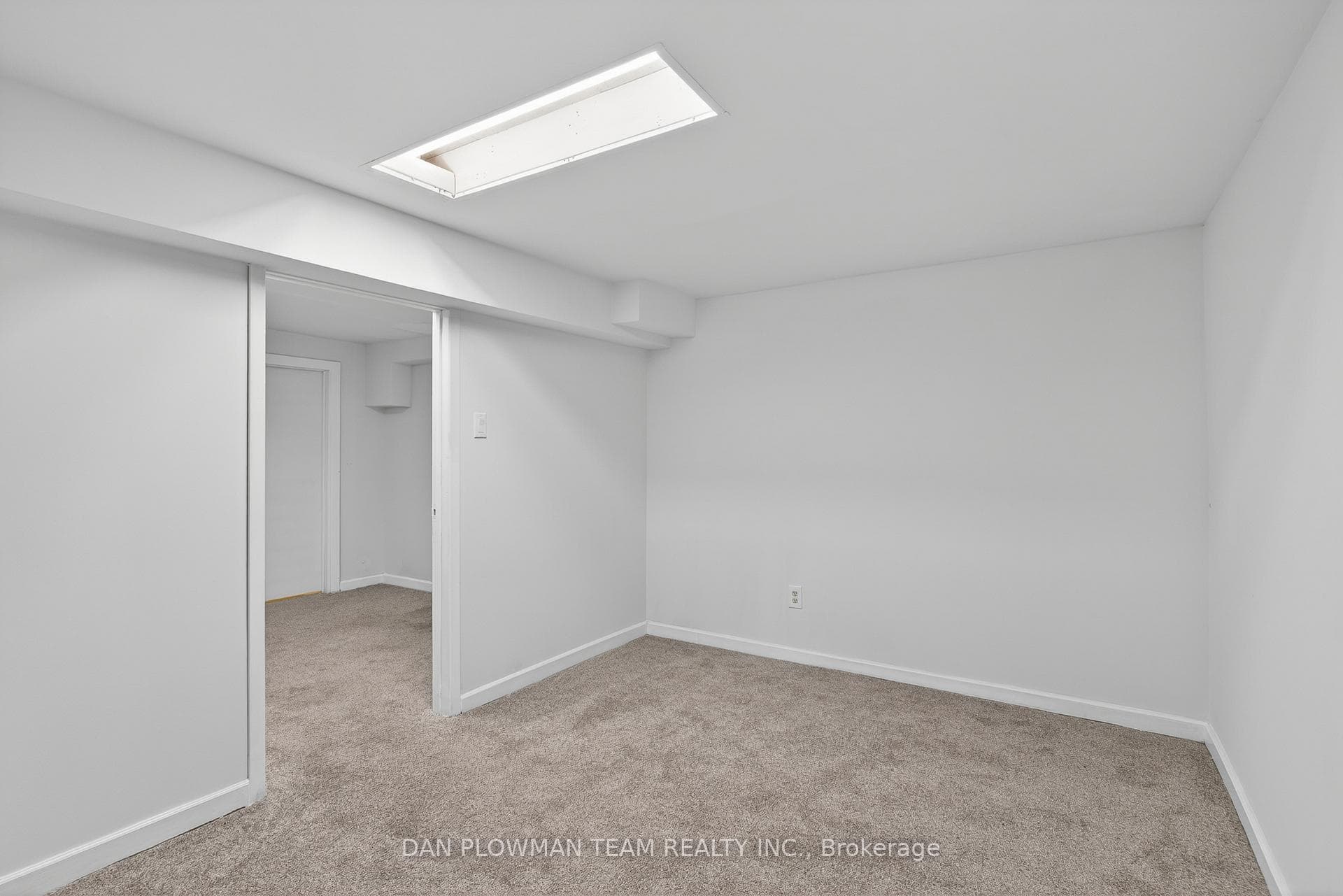 386 Grange Court photo 39