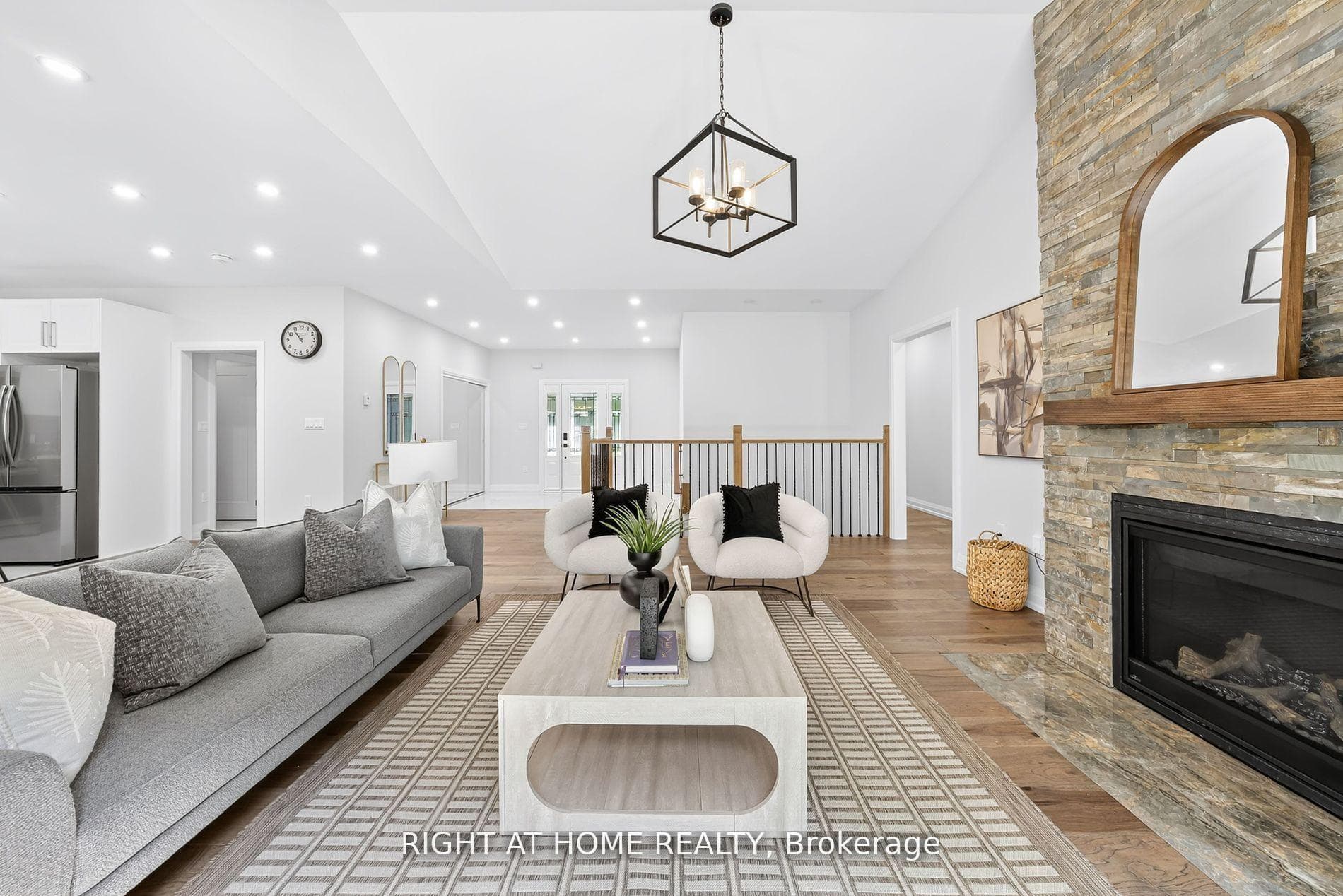 9 Fairlawn Grove photo 14