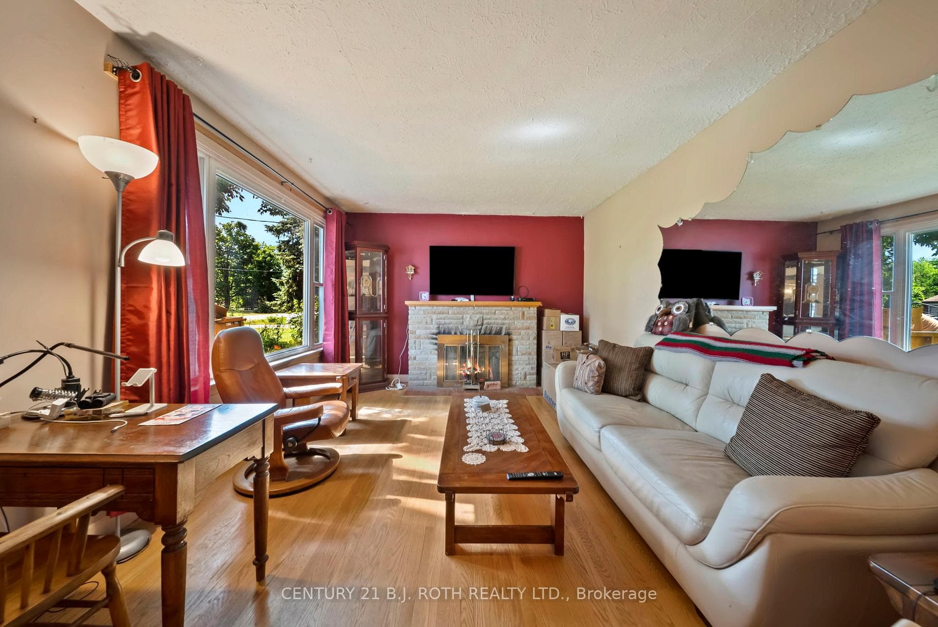 392 Bayview Parkway photo 7
