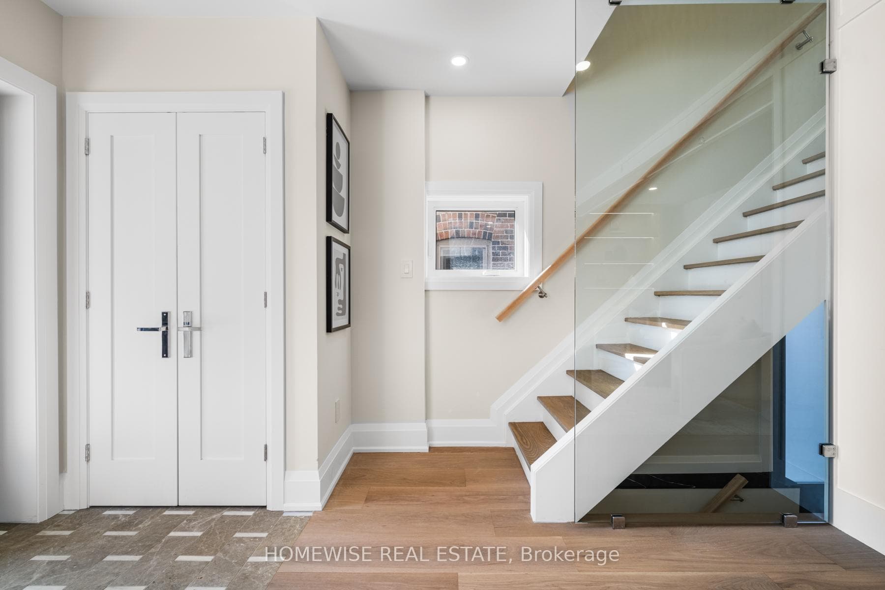 306 Manor Road photo 13