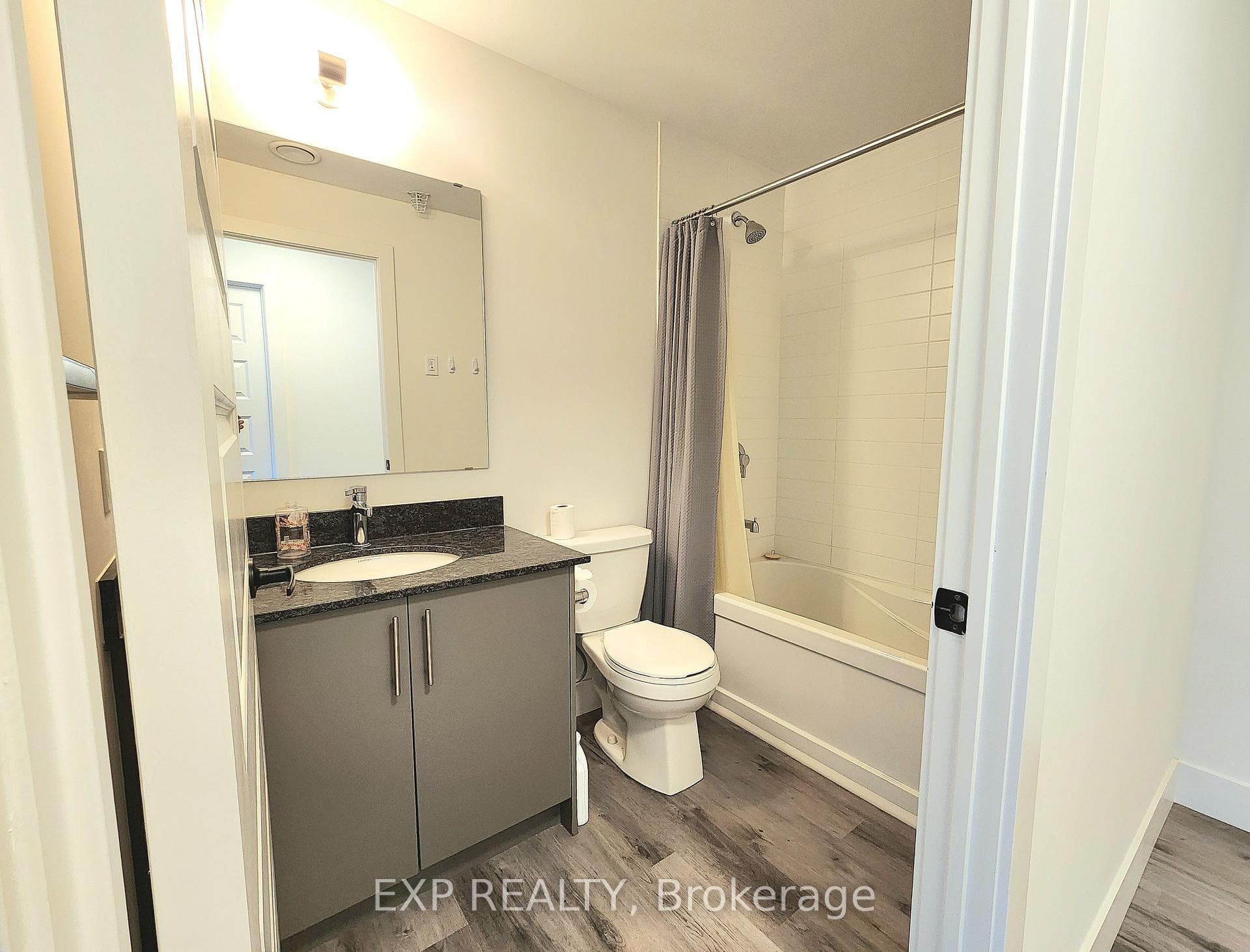 103 Roger Street Unit 401 photo 8