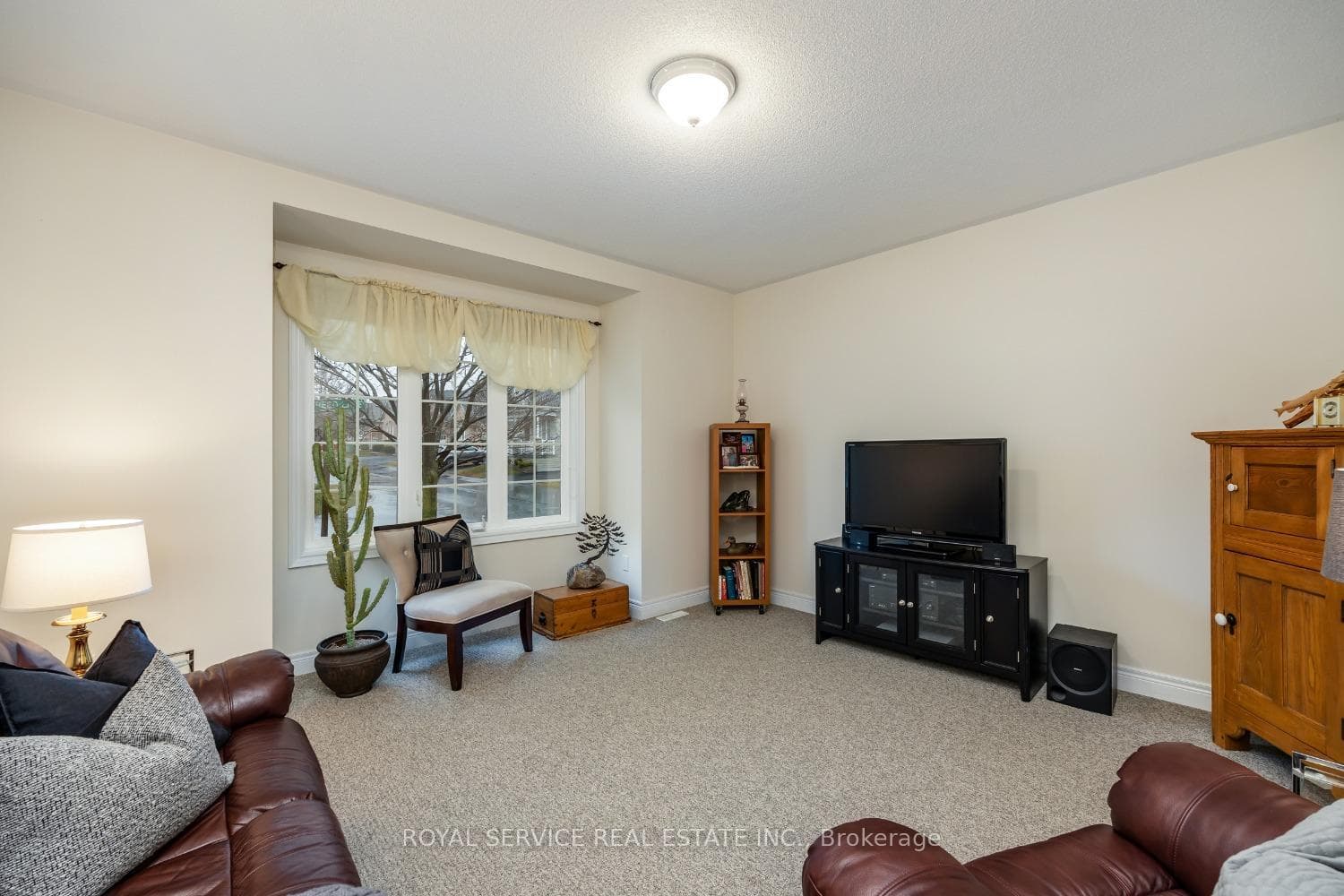 fmr/bedroom