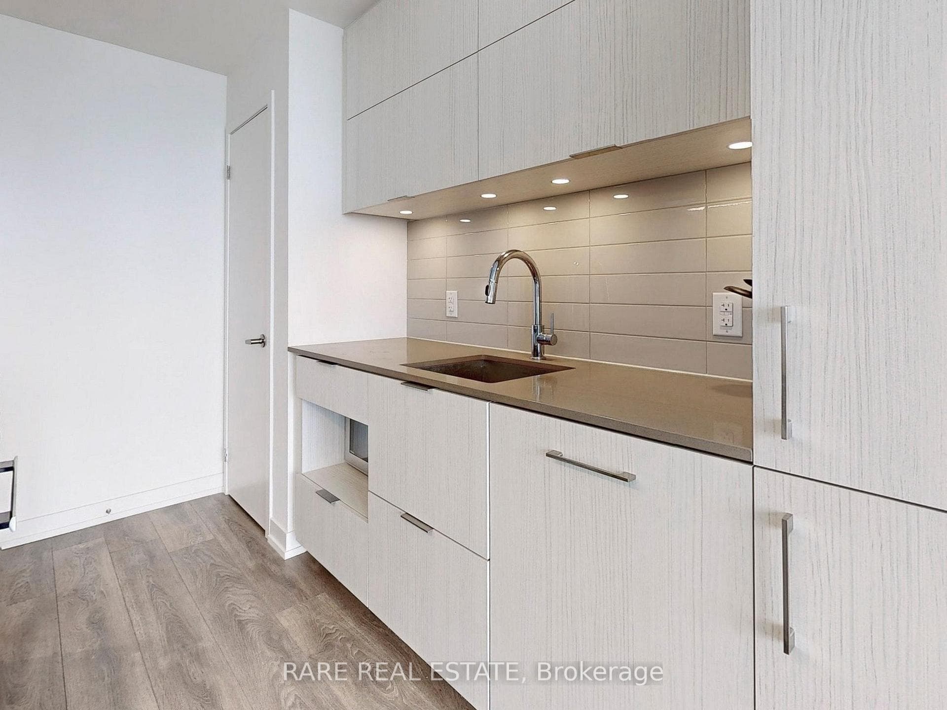 15 Lower Jarvis Street Unit 3504 photo 10