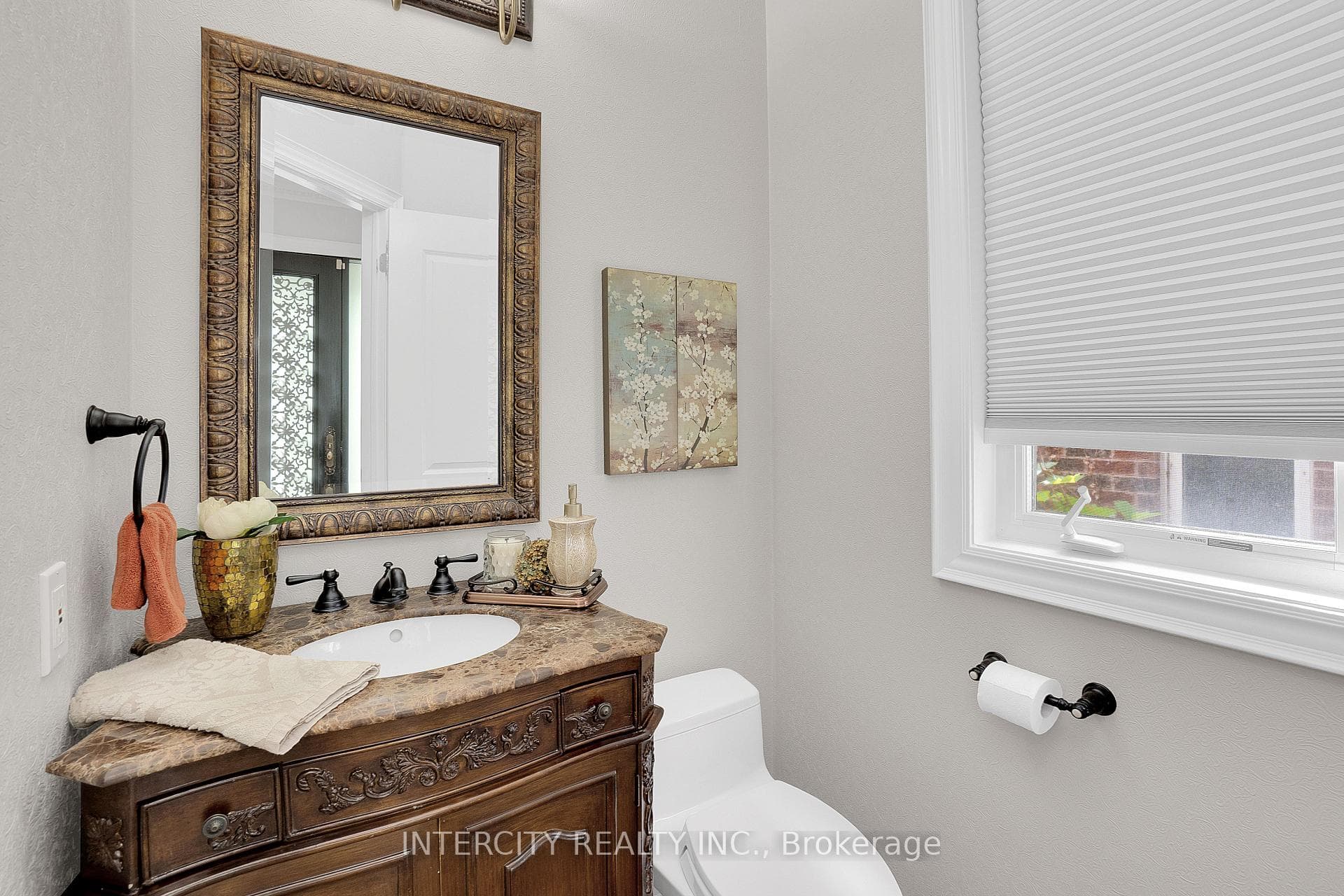 11 Queensberry Crescent photo 18