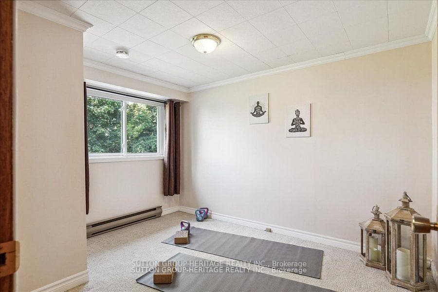 977 Nicholl's Boulevard photo 19