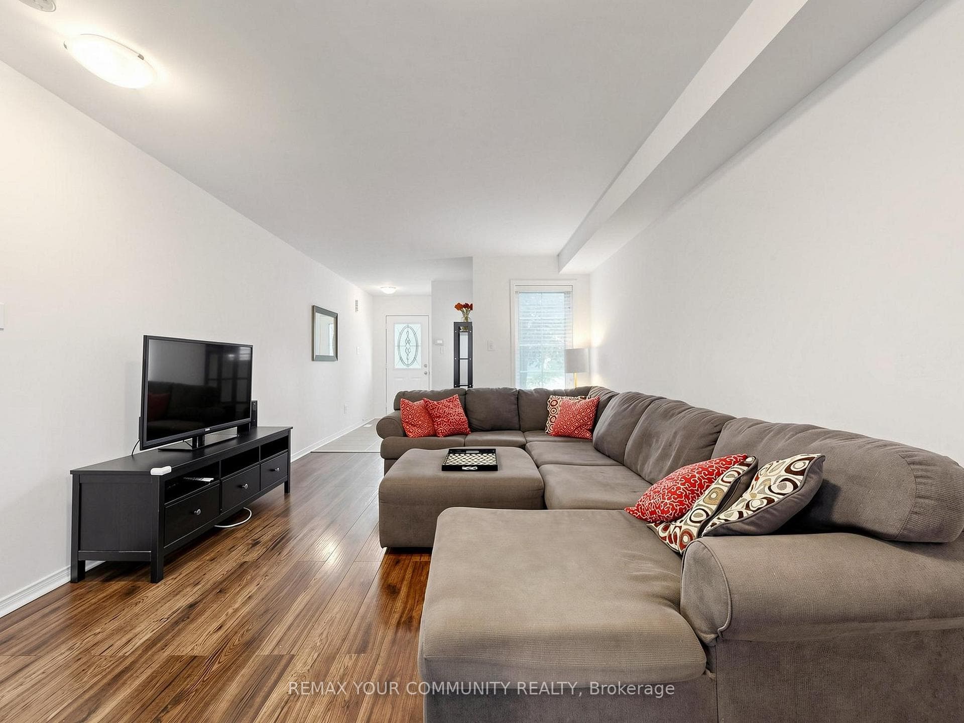 20 Dawson Crescent photo 5