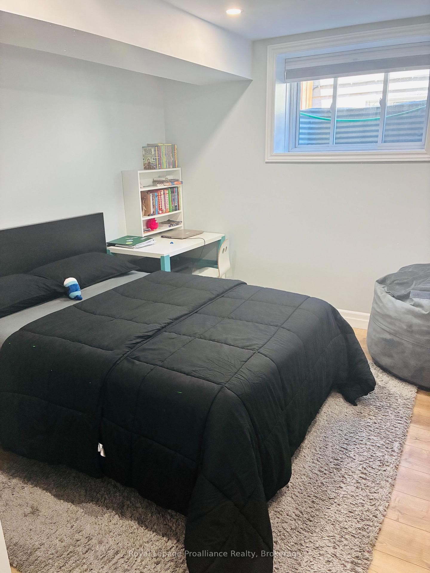 48 Mercedes Drive photo 30