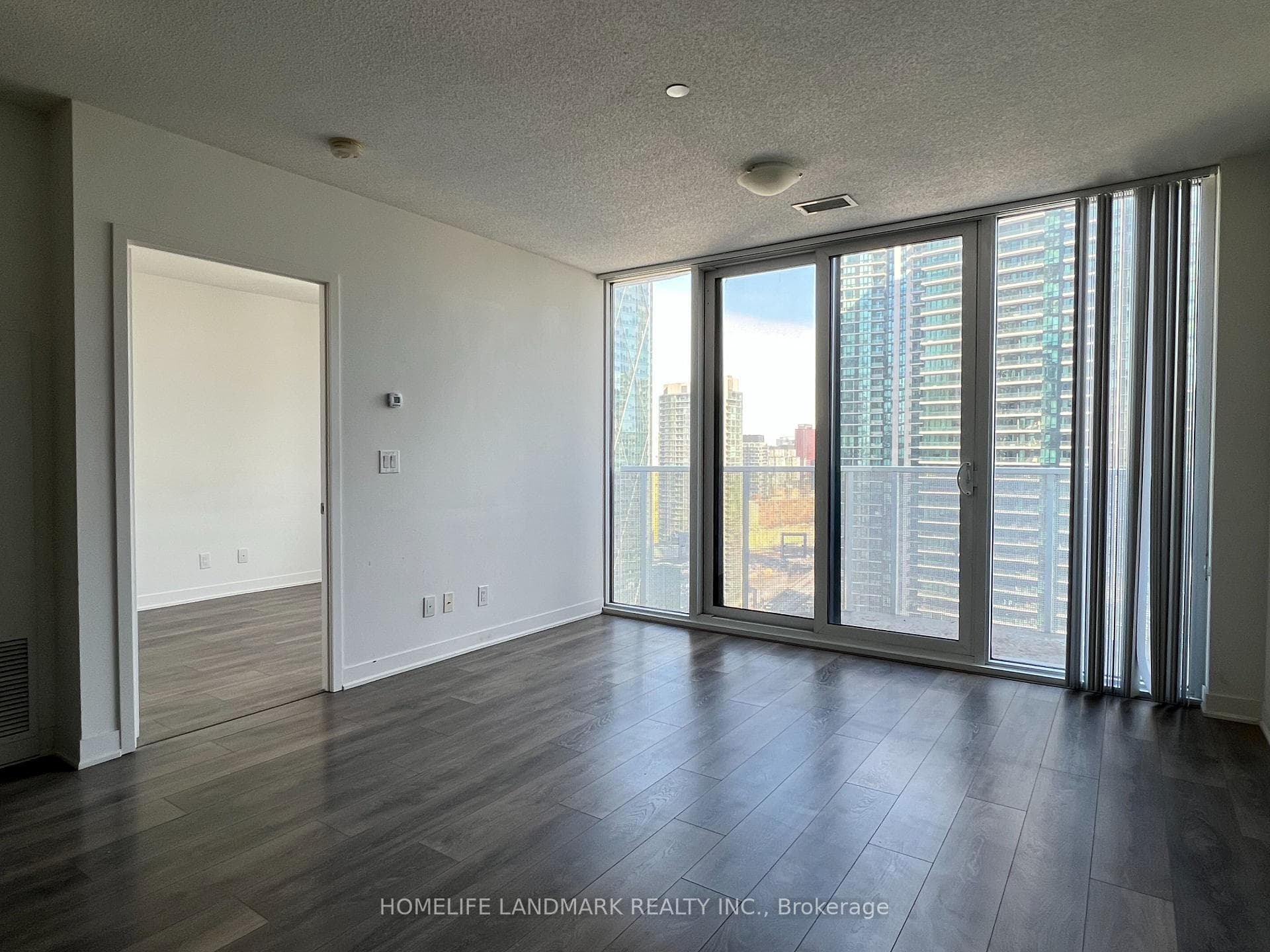 88 Harbour Street Unit 2806 photo 7