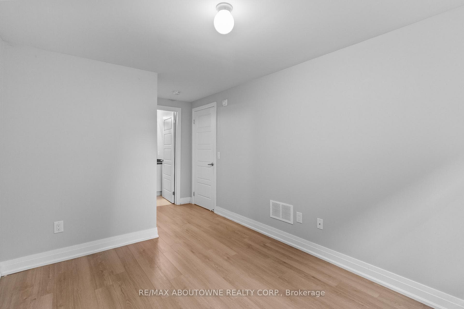 1200 Main Street Unit 113 photo 23
