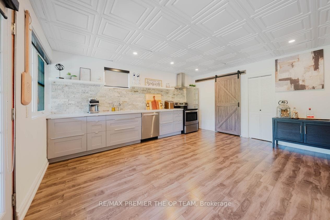 22 Adelia Place photo 43