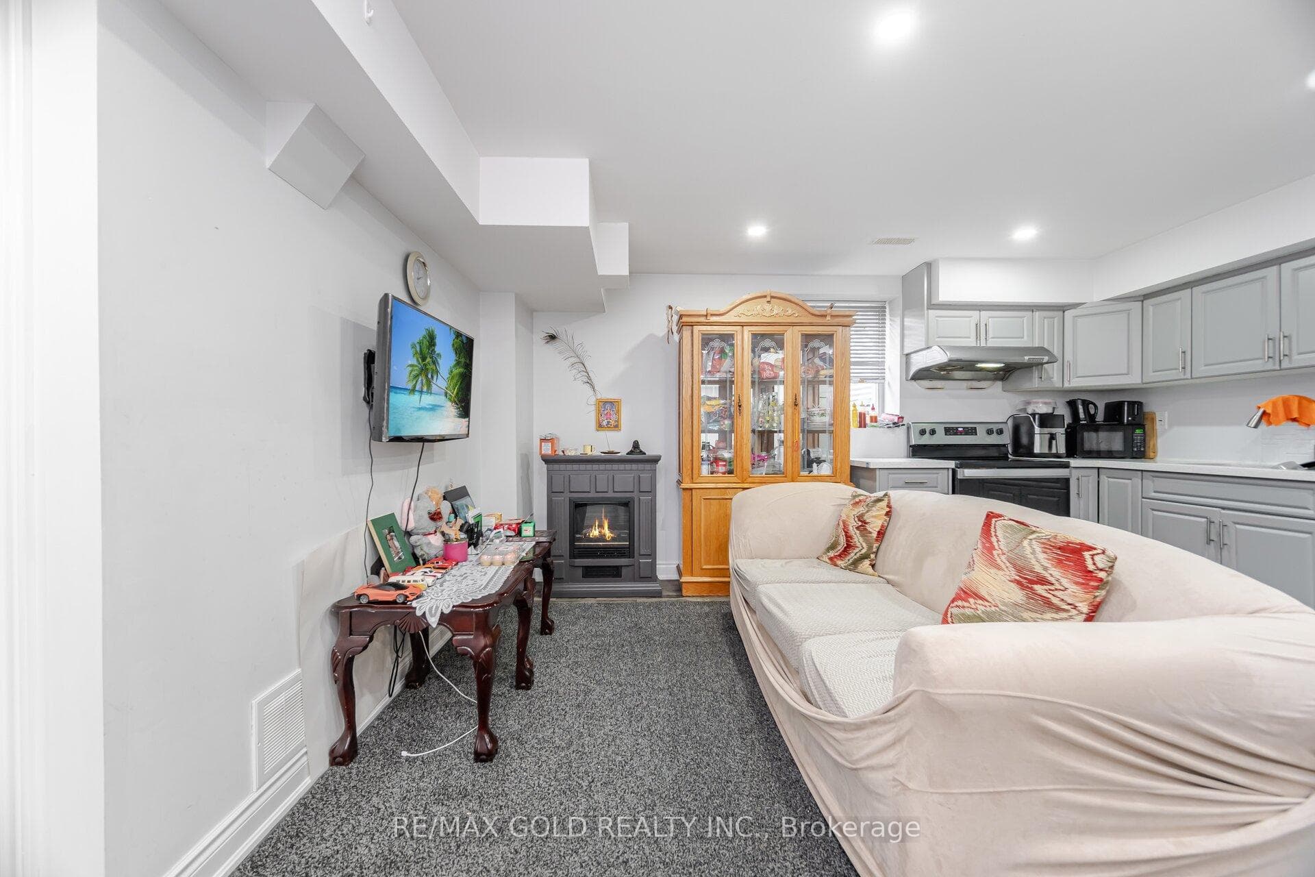 54 Ash Hill Avenue photo 38