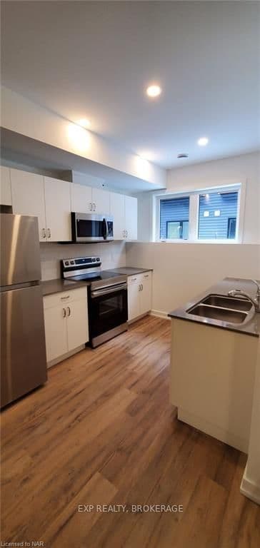 781 CLARE Avenue Unit 213 photo 12