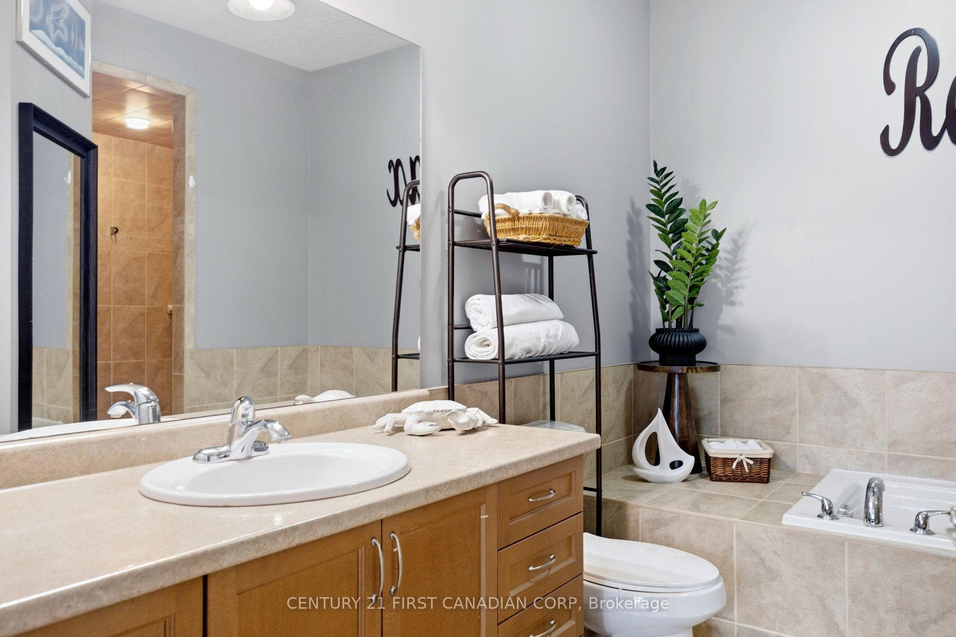 292 Walnut Street photo 16