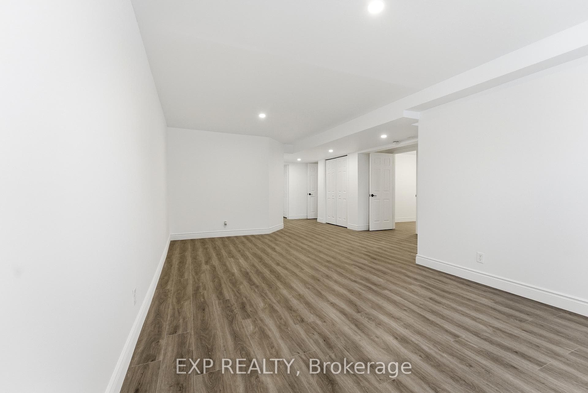 136 North Murray Street photo 24