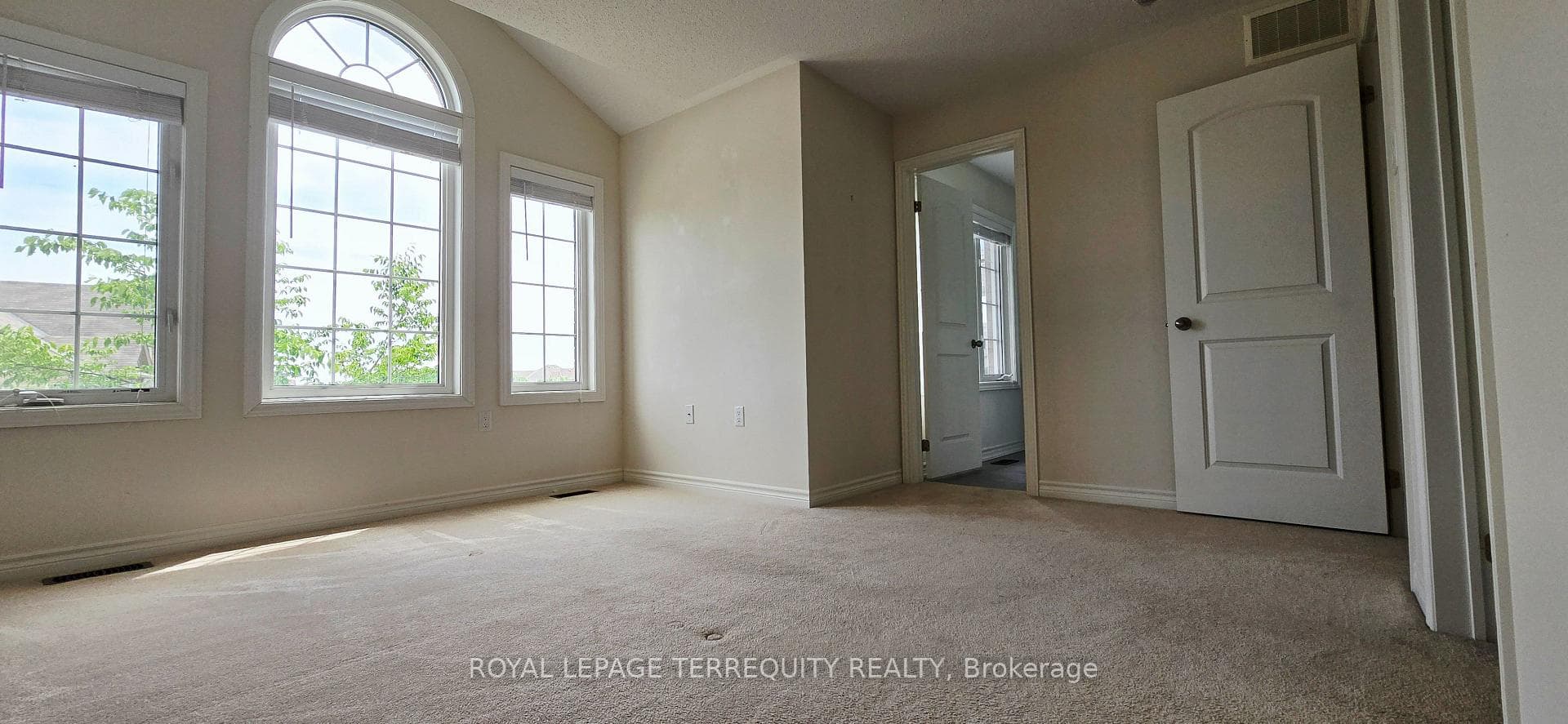596 Settlers Ridge photo 6