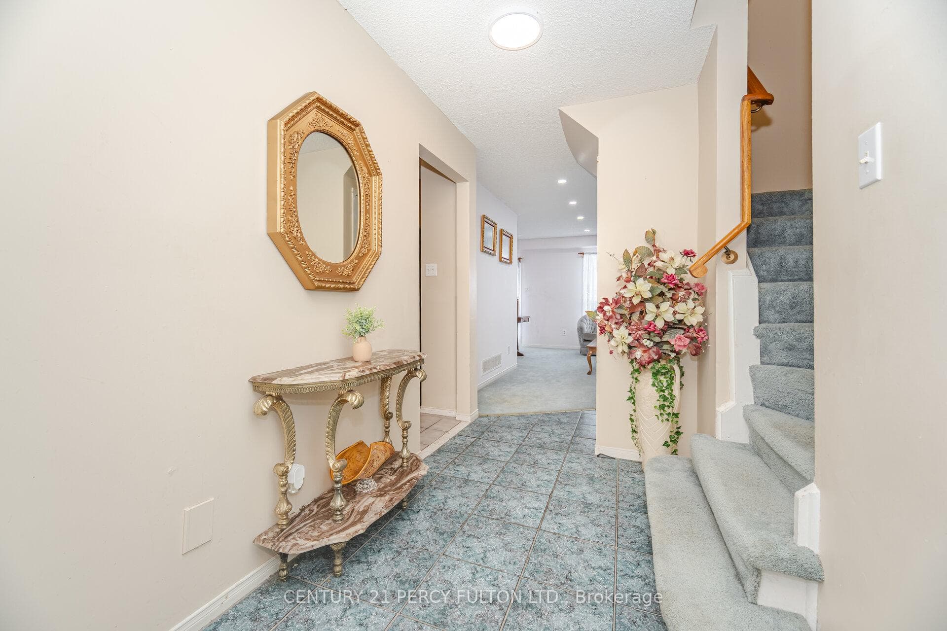 1399 Anton Square photo 6